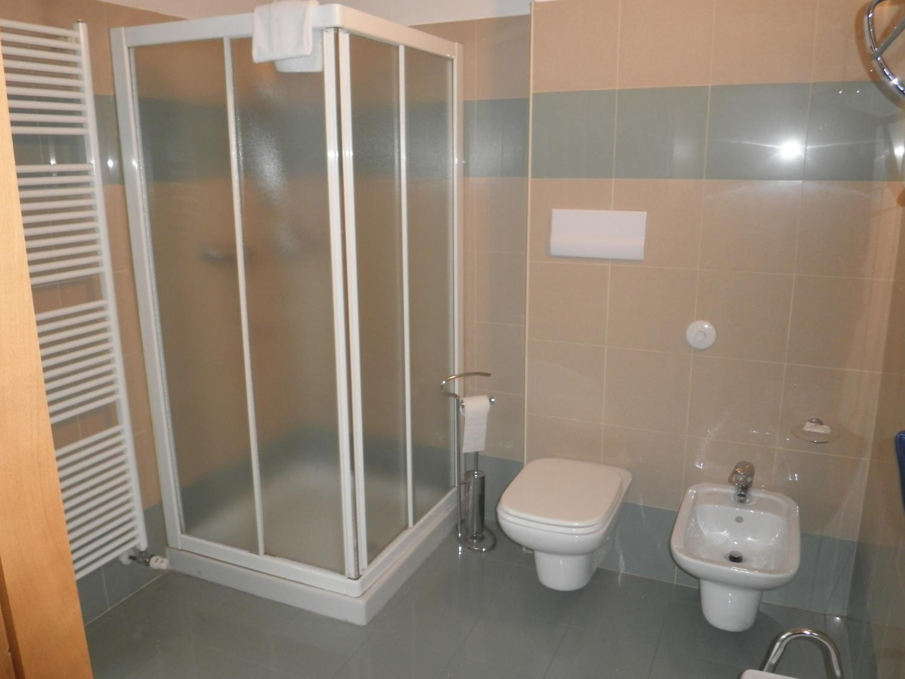 Triple Room - Photo 5