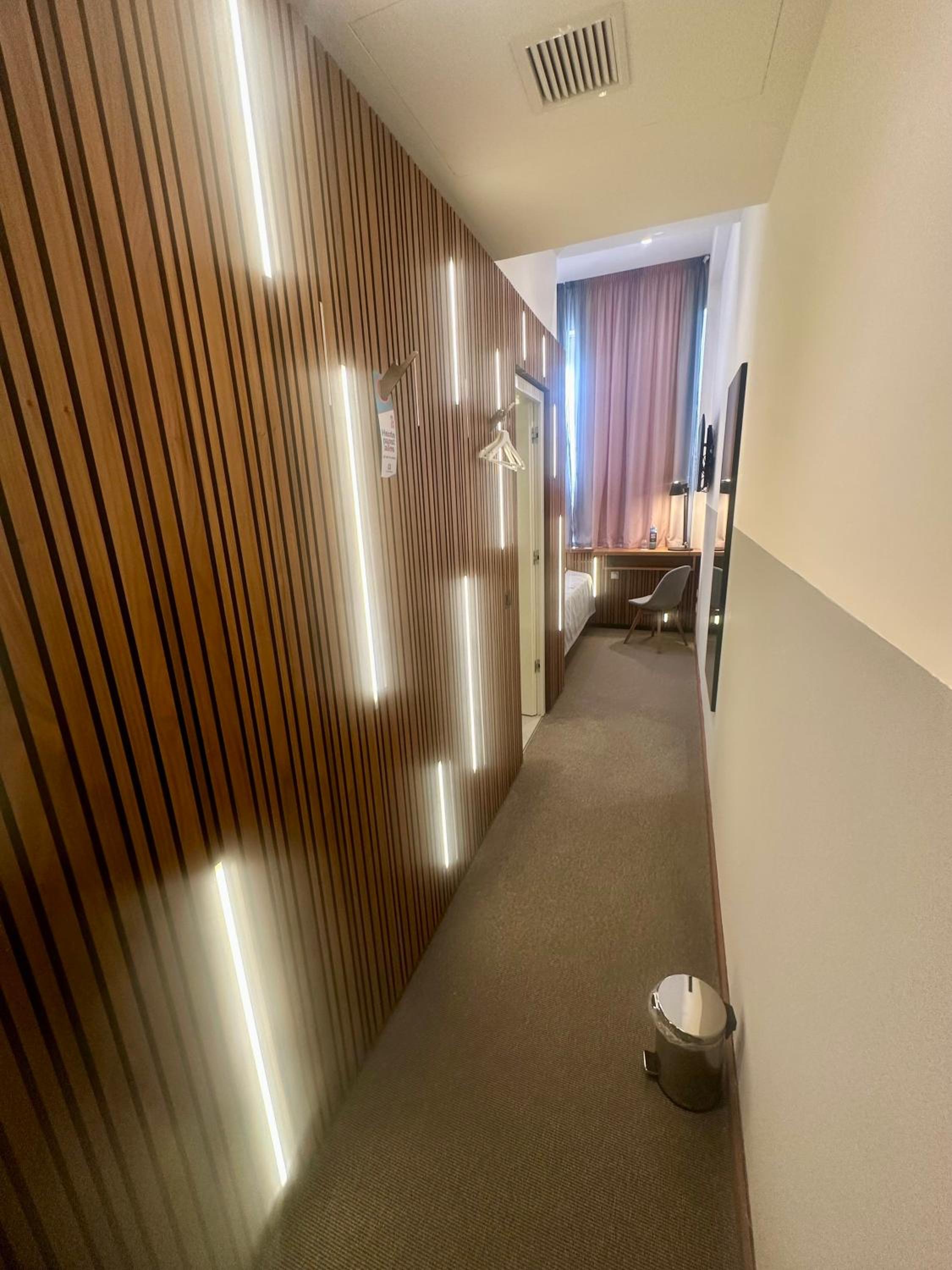 Budget Single Room photo 2