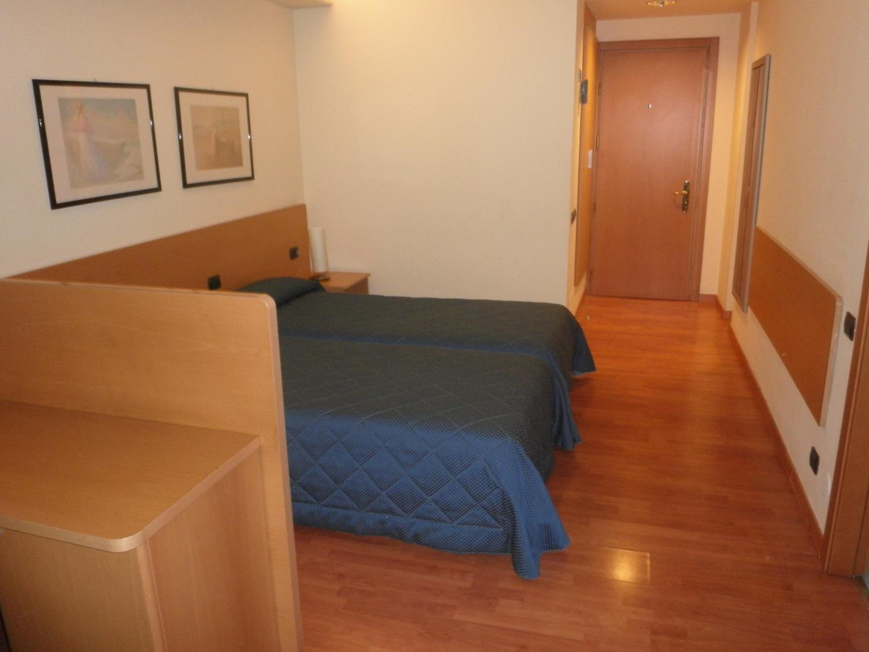 Triple Room - Photo 1