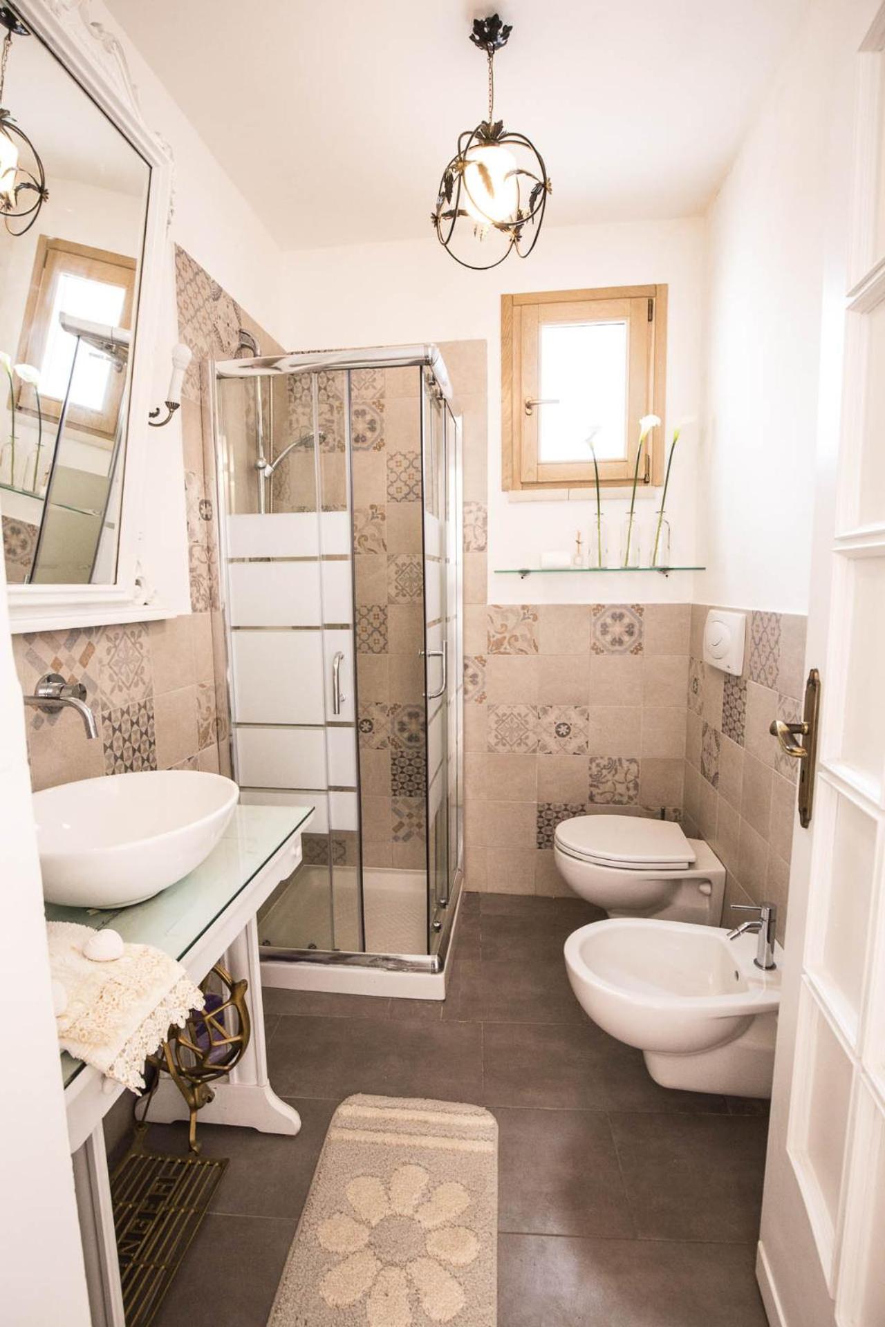 Basic Triple Room photo 3