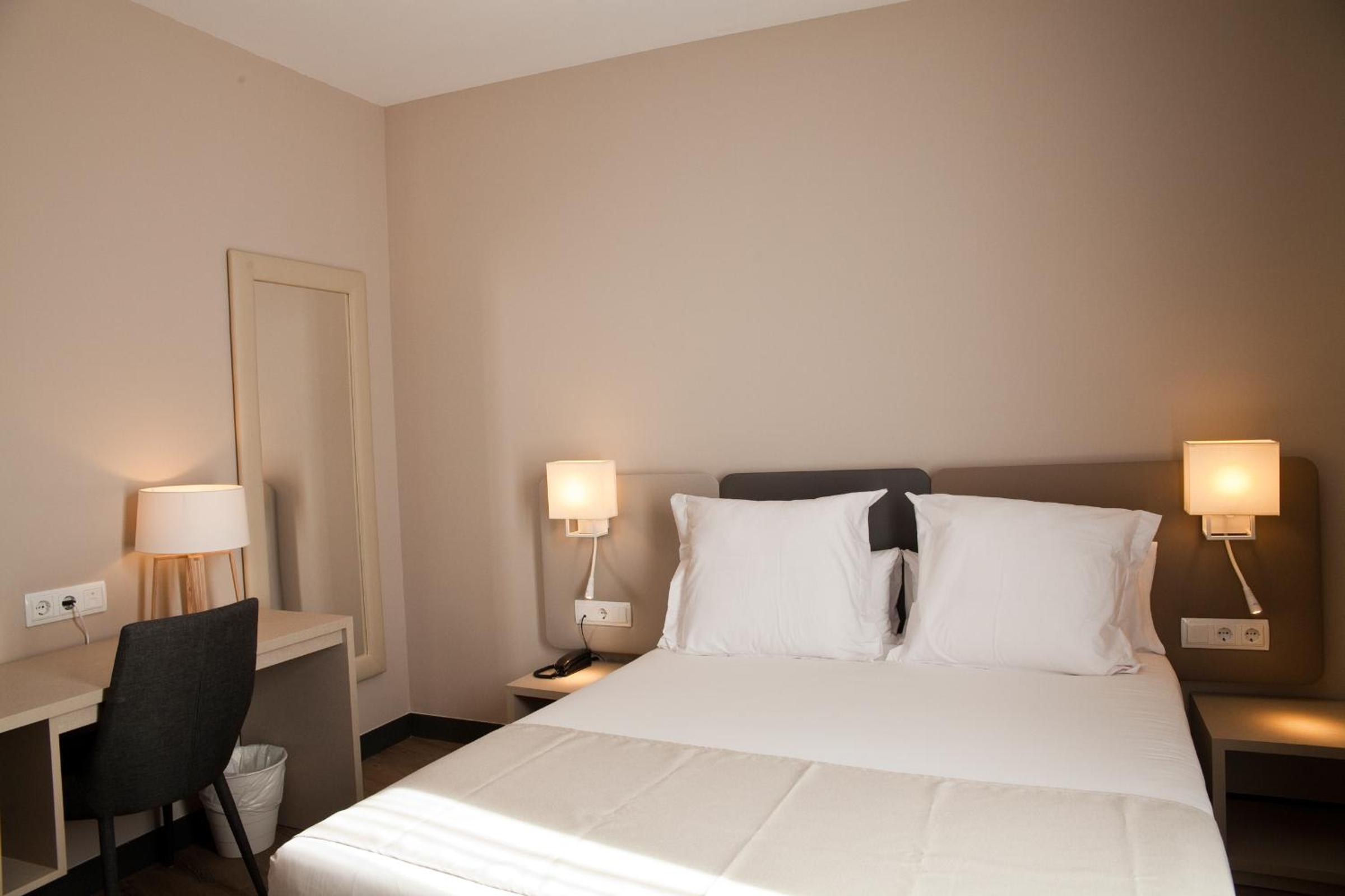 Superior Triple Room with Balcony photo 1