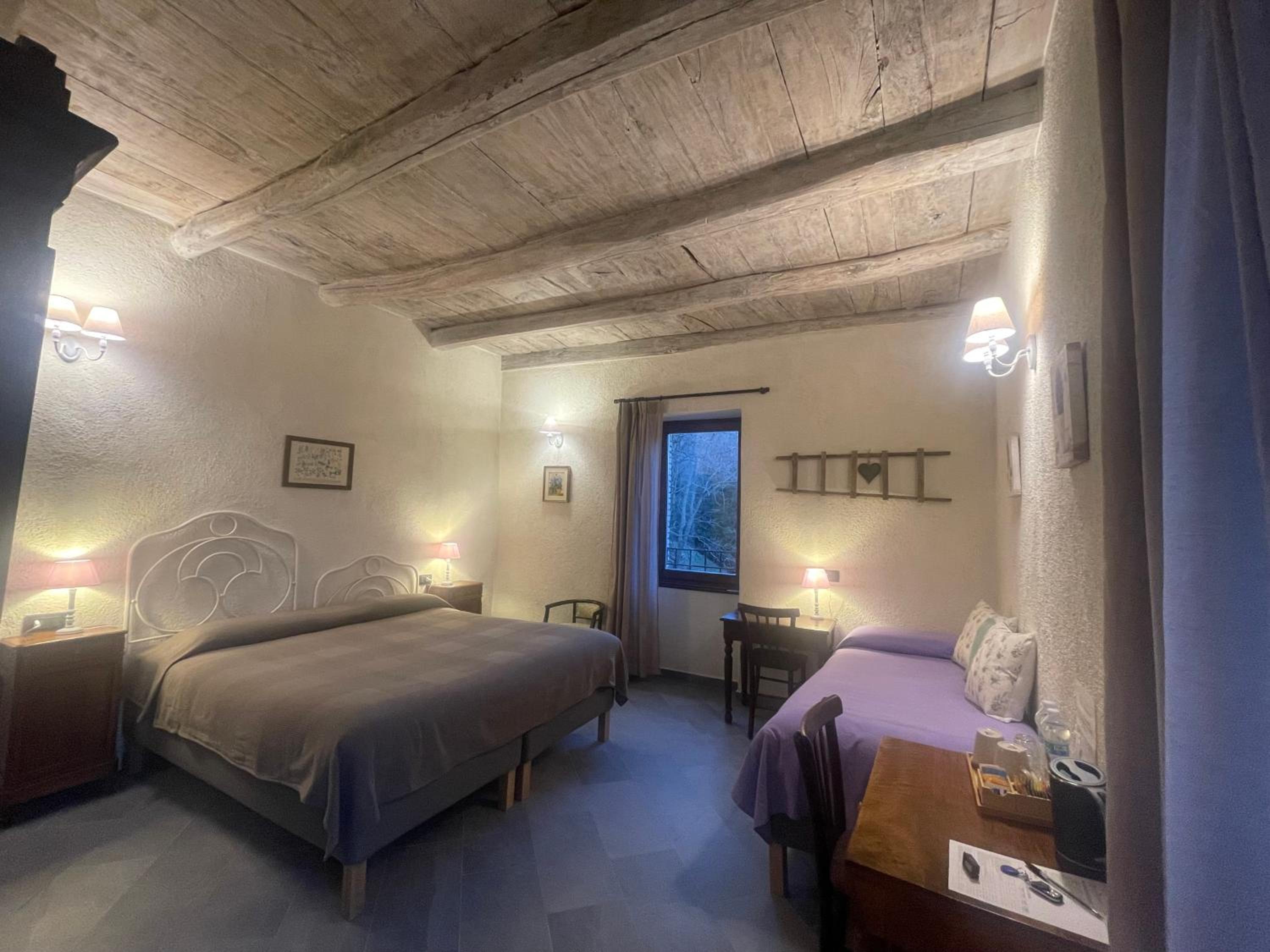 Triple Room with Private Bathroom