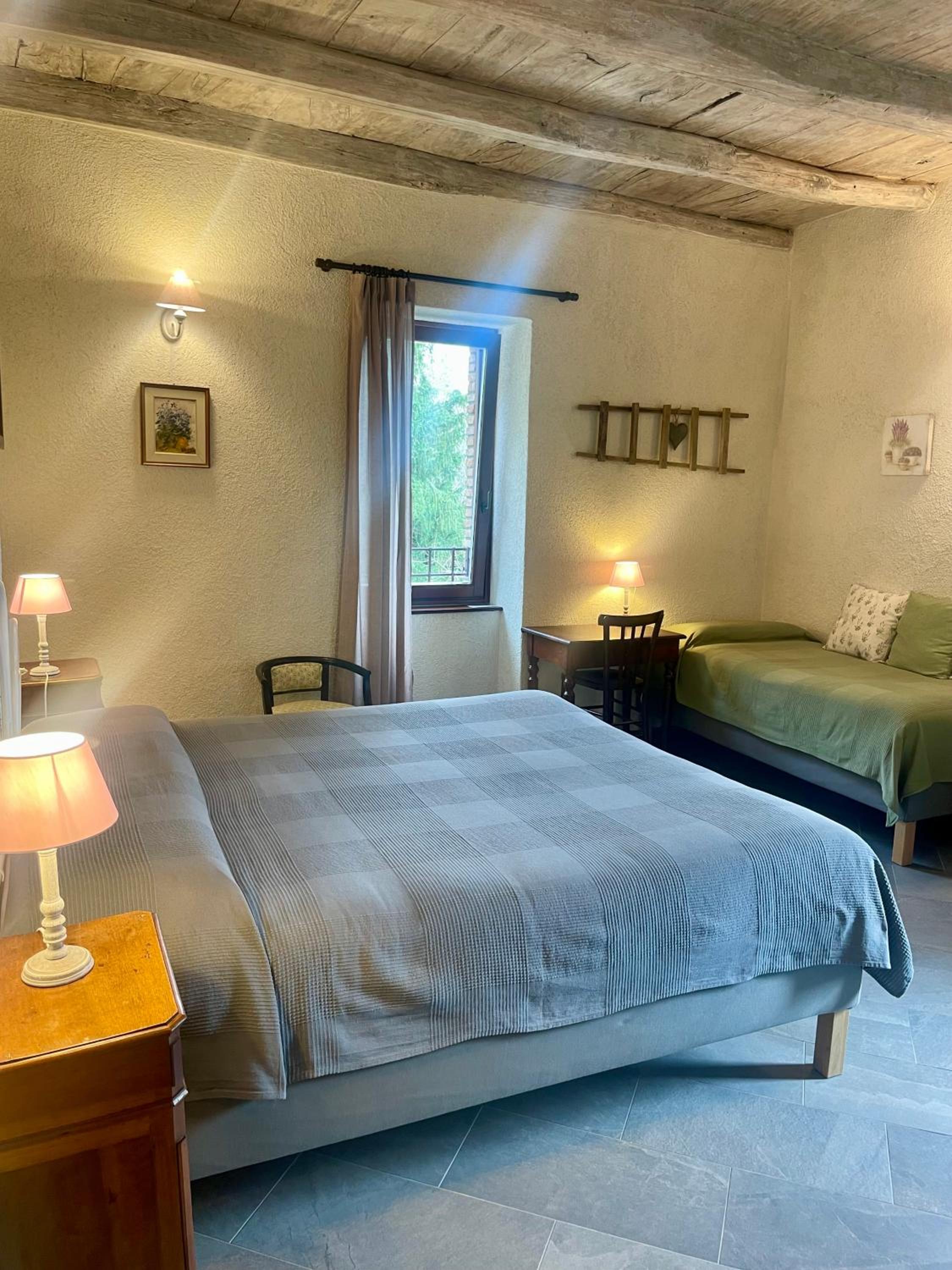 Triple Room with Private Bathroom photo 2