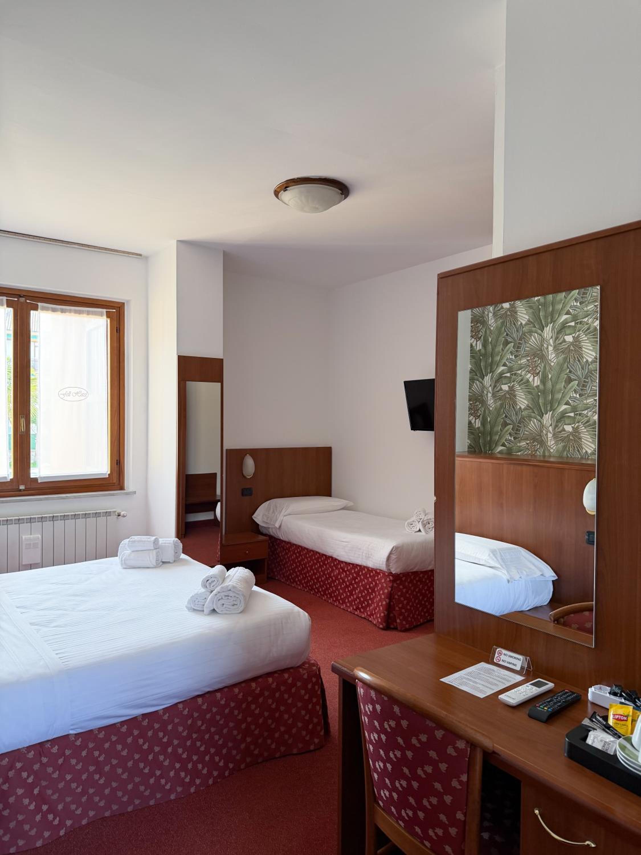 Triple Room photo 2