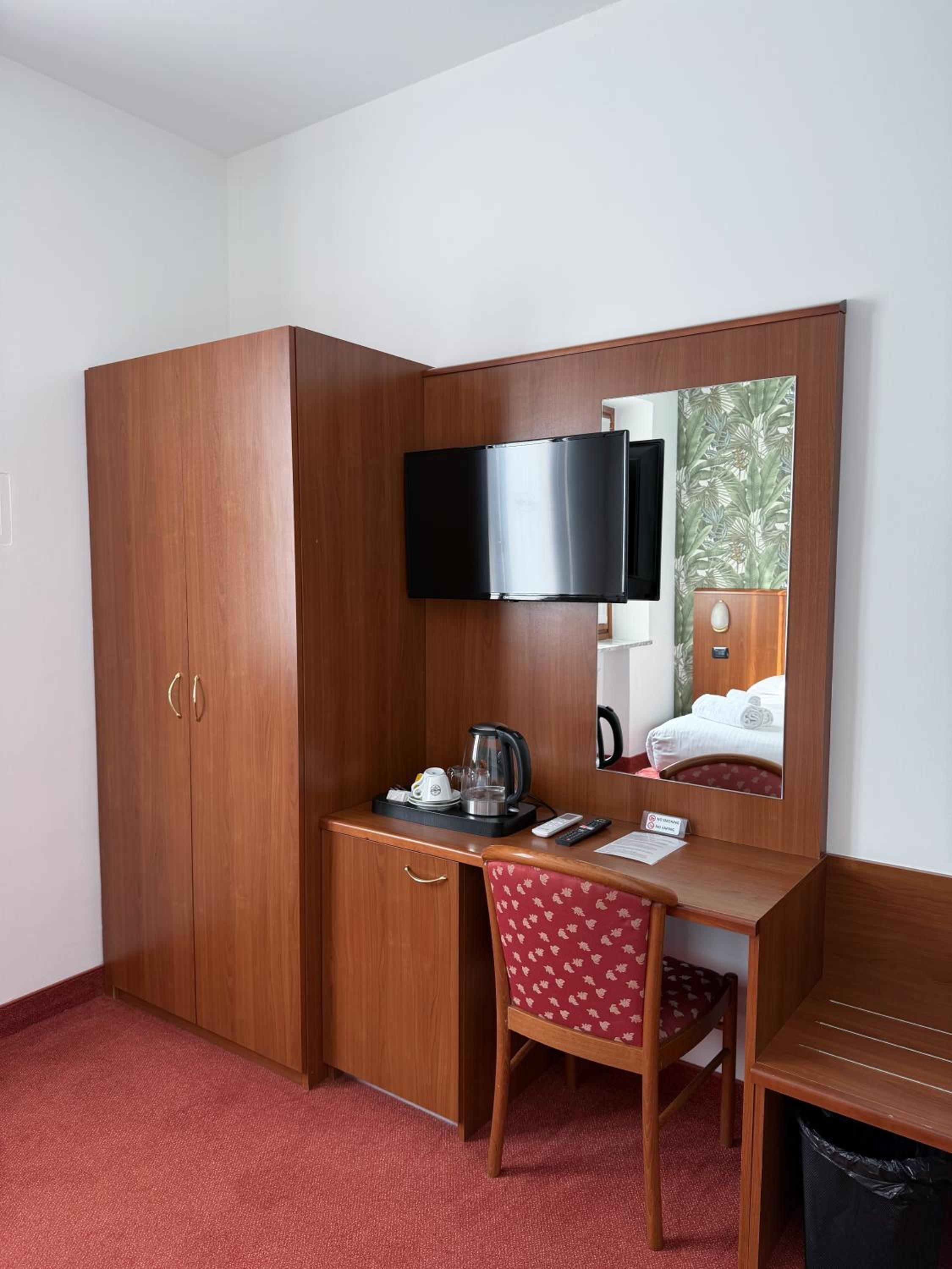 Large Double Room
