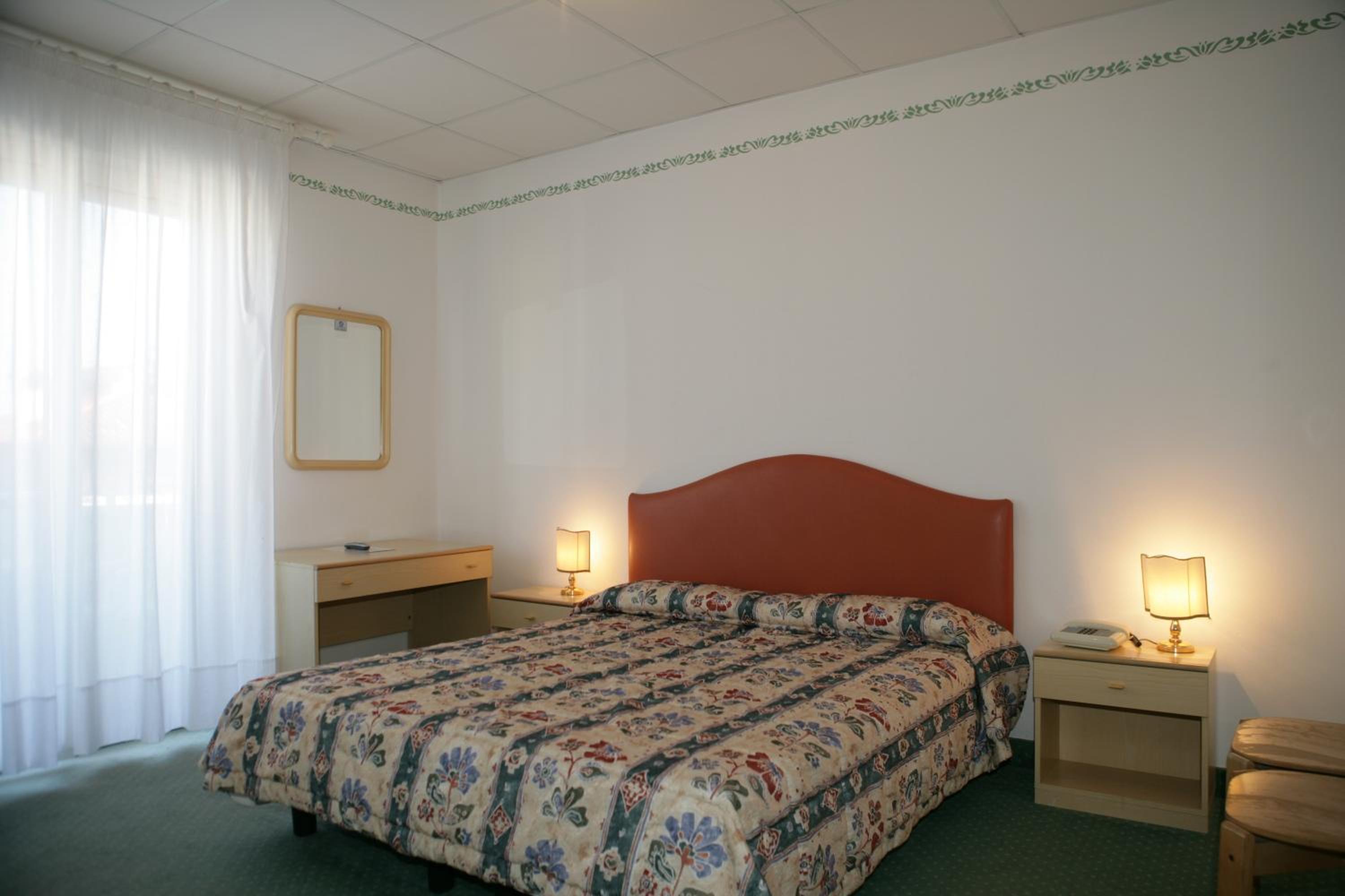 Double or Twin Room photo 2