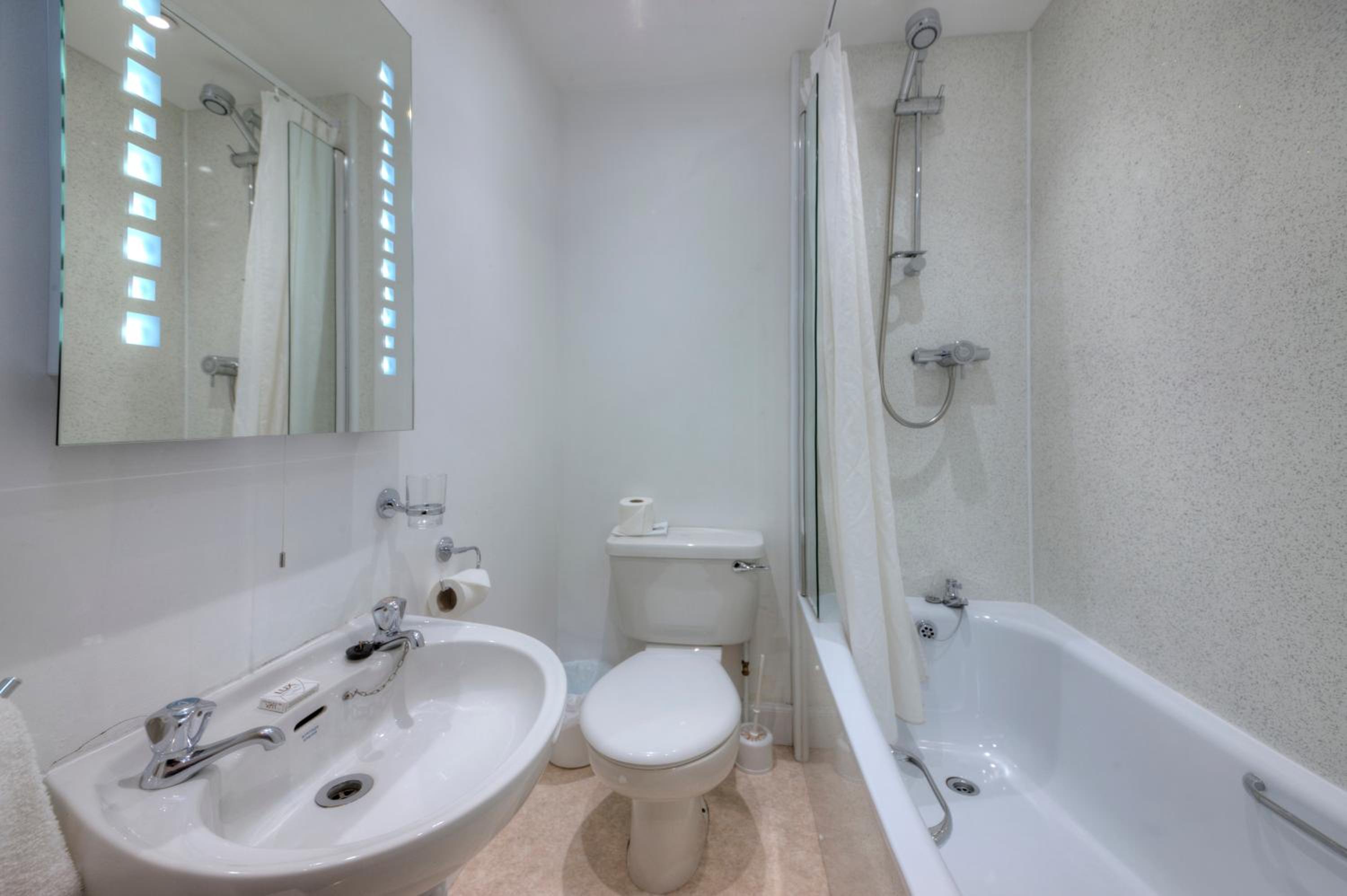 Single Room with Shower photo 3