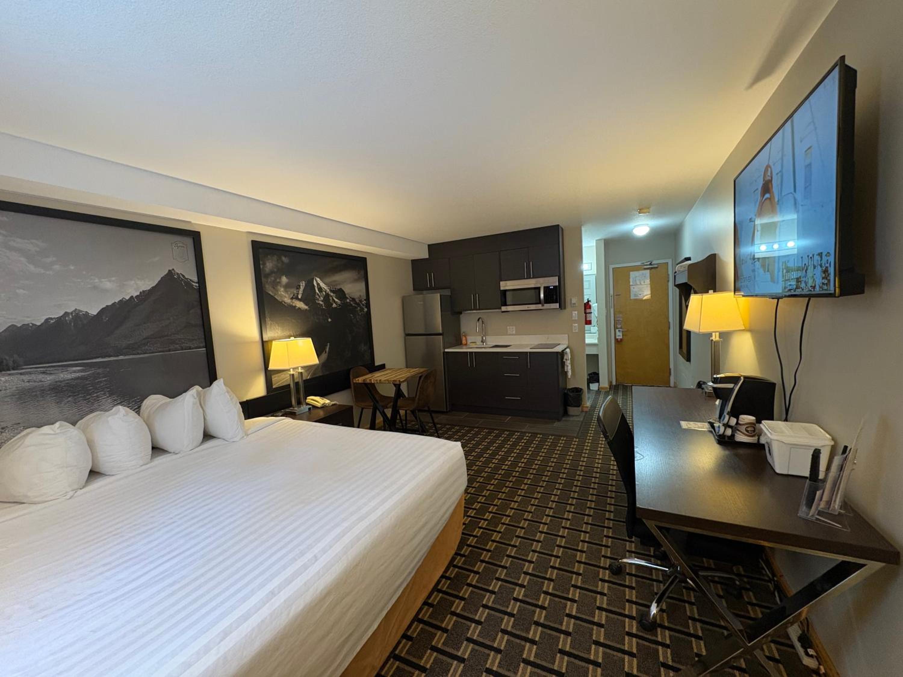 King Room with Kitchenette - Non-Smoking - Photo 2
