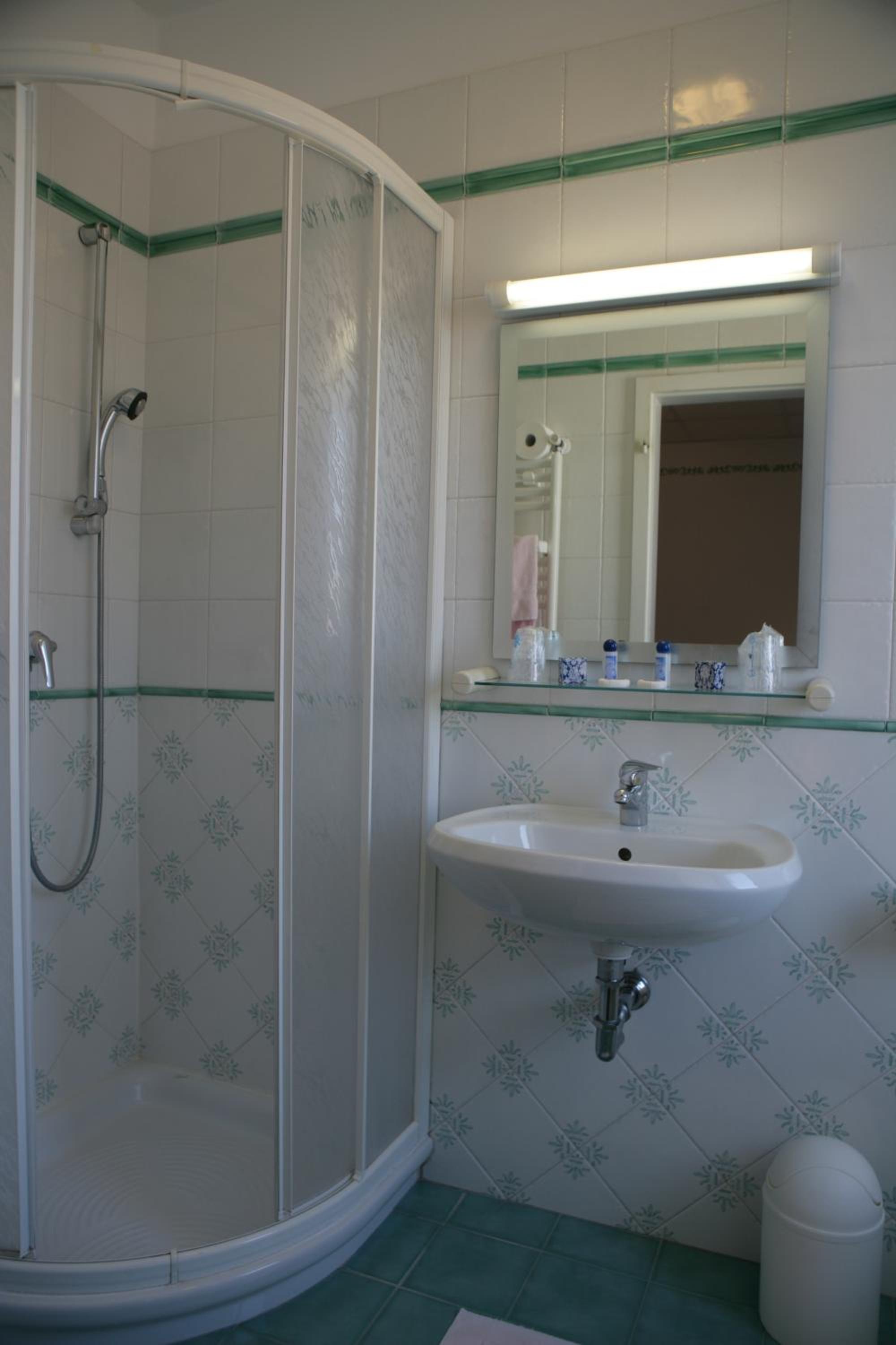 Double or Twin Room photo 3