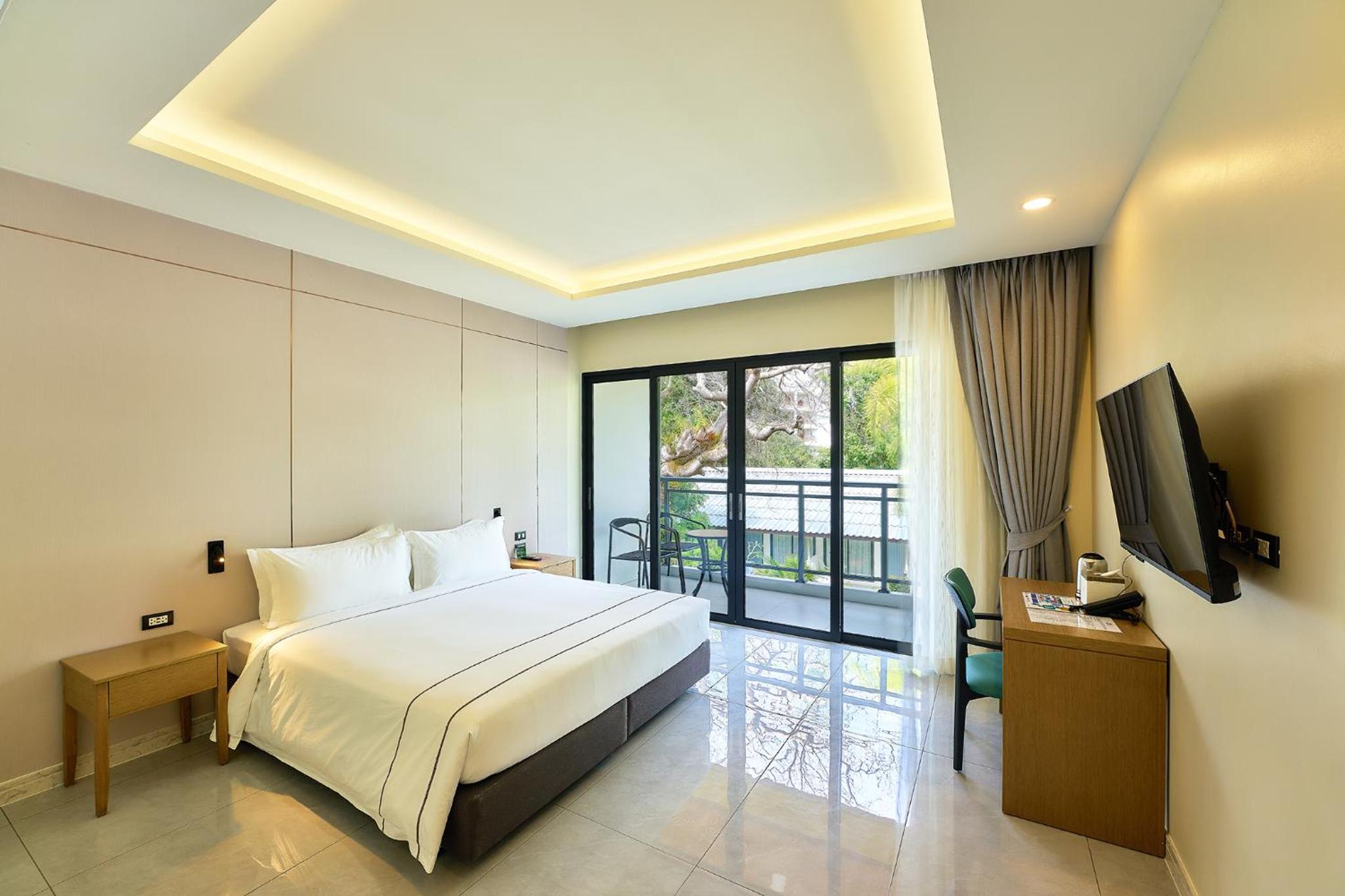 Deluxe Double or Twin Room with Garden View photo 2