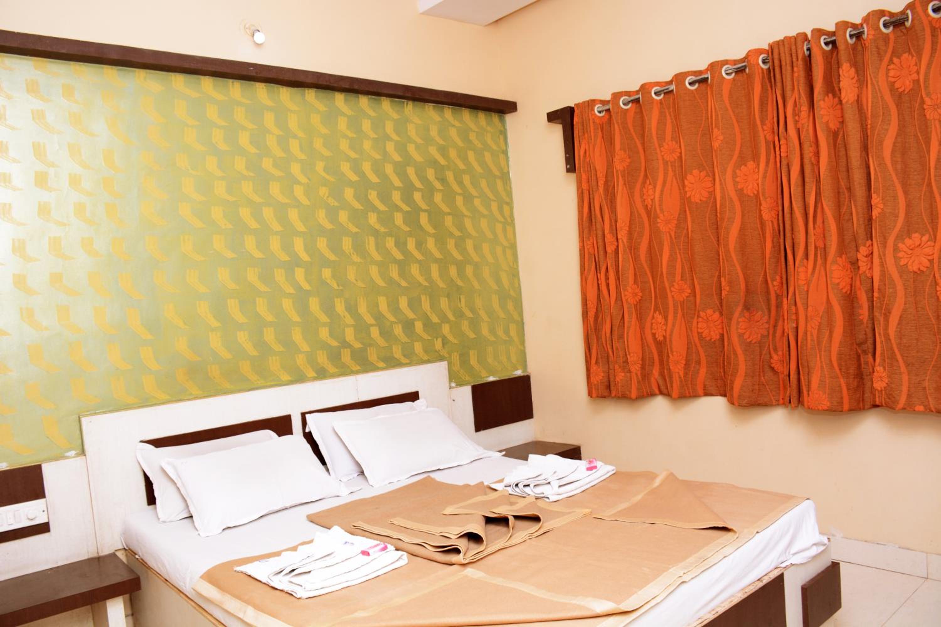 Deluxe Double Room With Fan