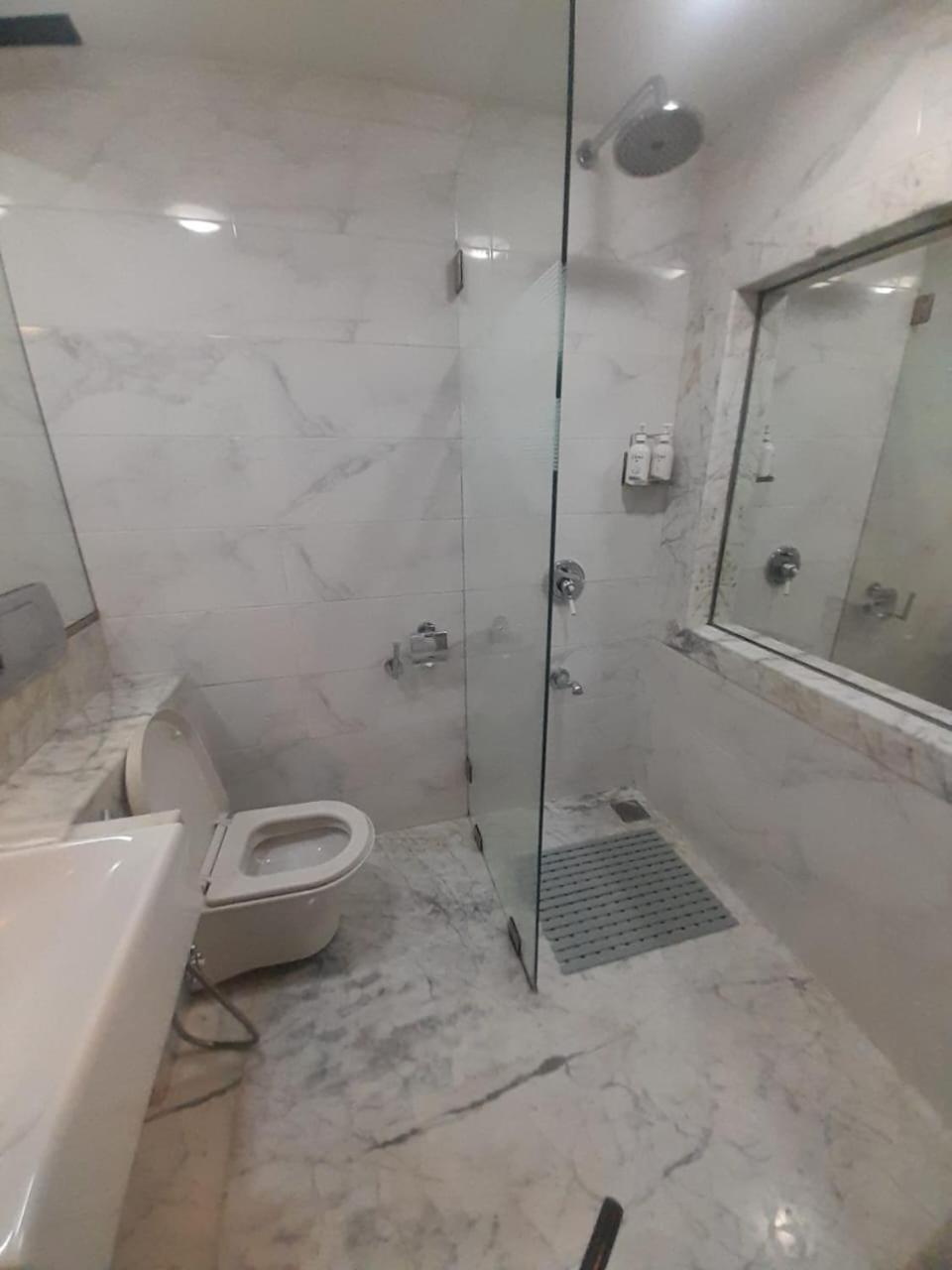 Deluxe Room - Photo 8
