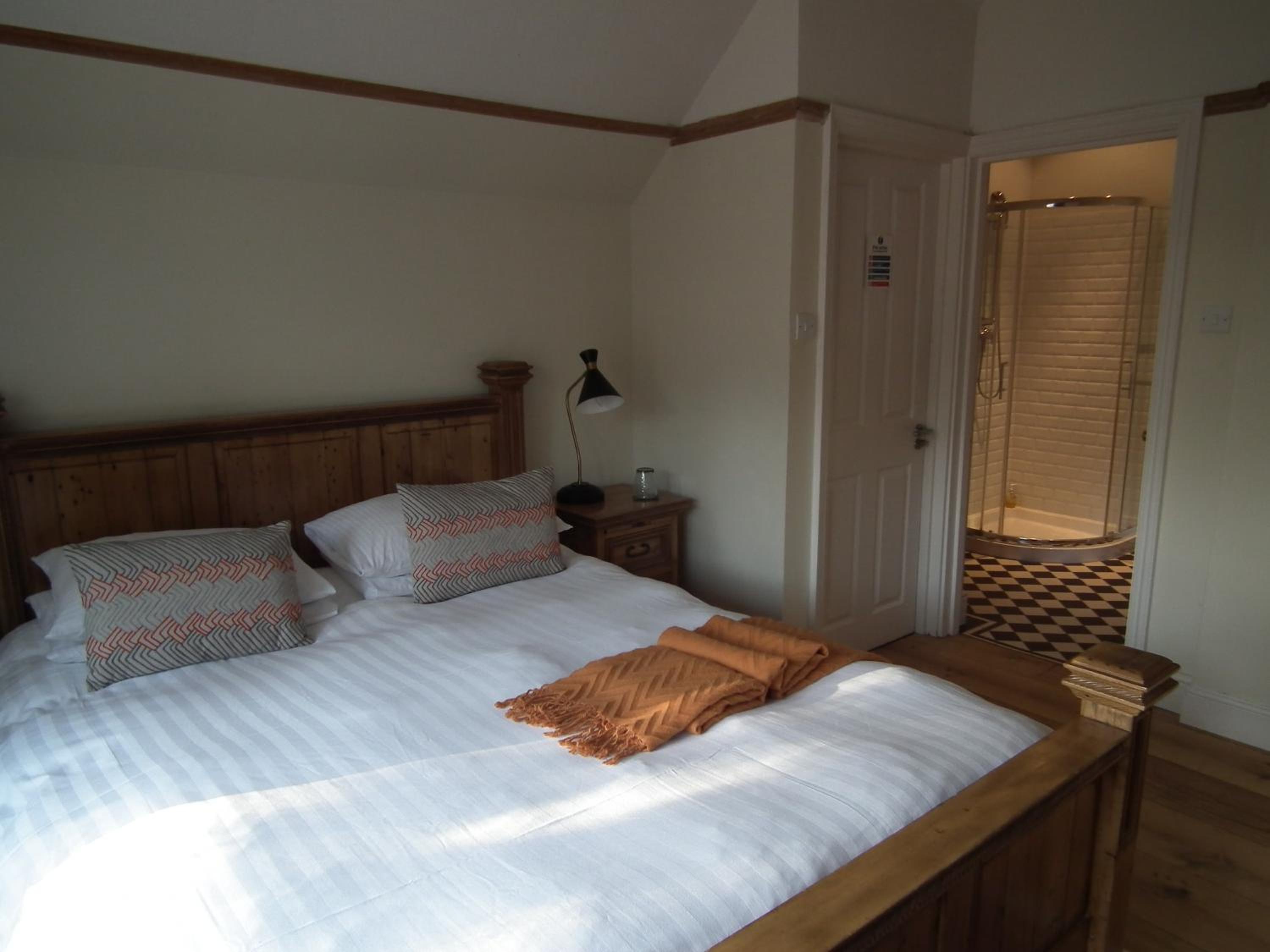 Classic Double Room - Photo 7