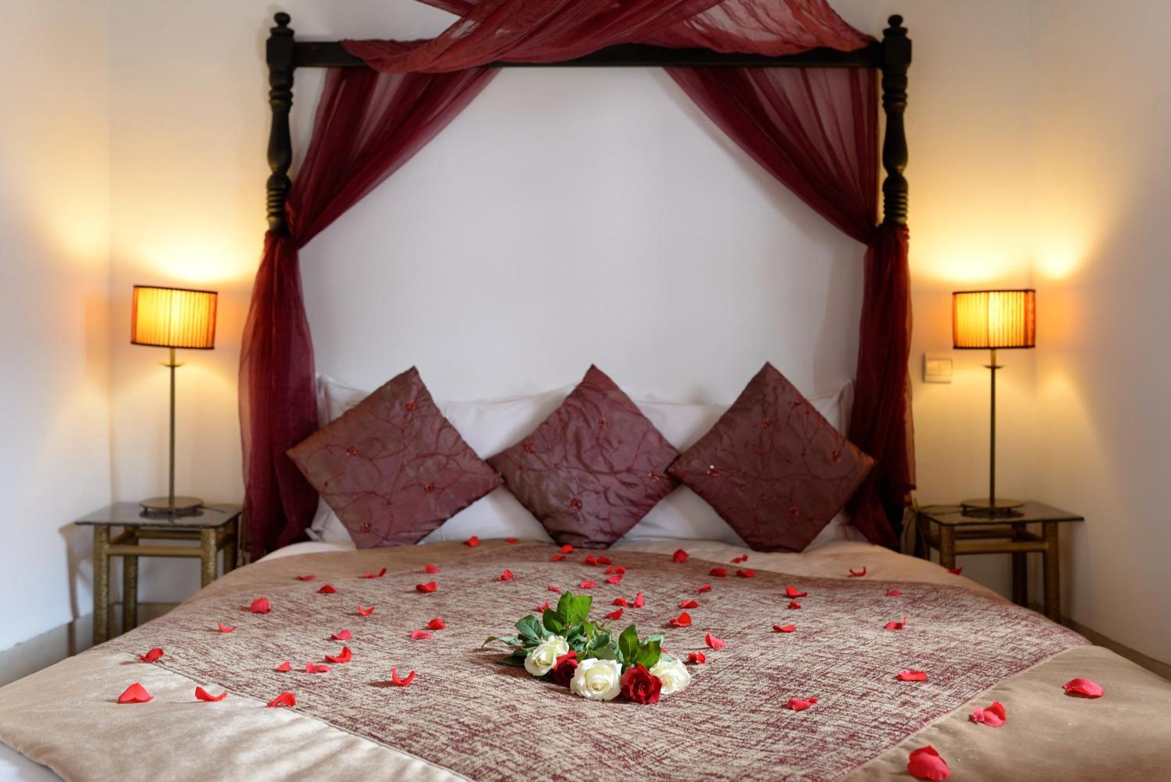 Junior Suite with Balcony - Photo 1