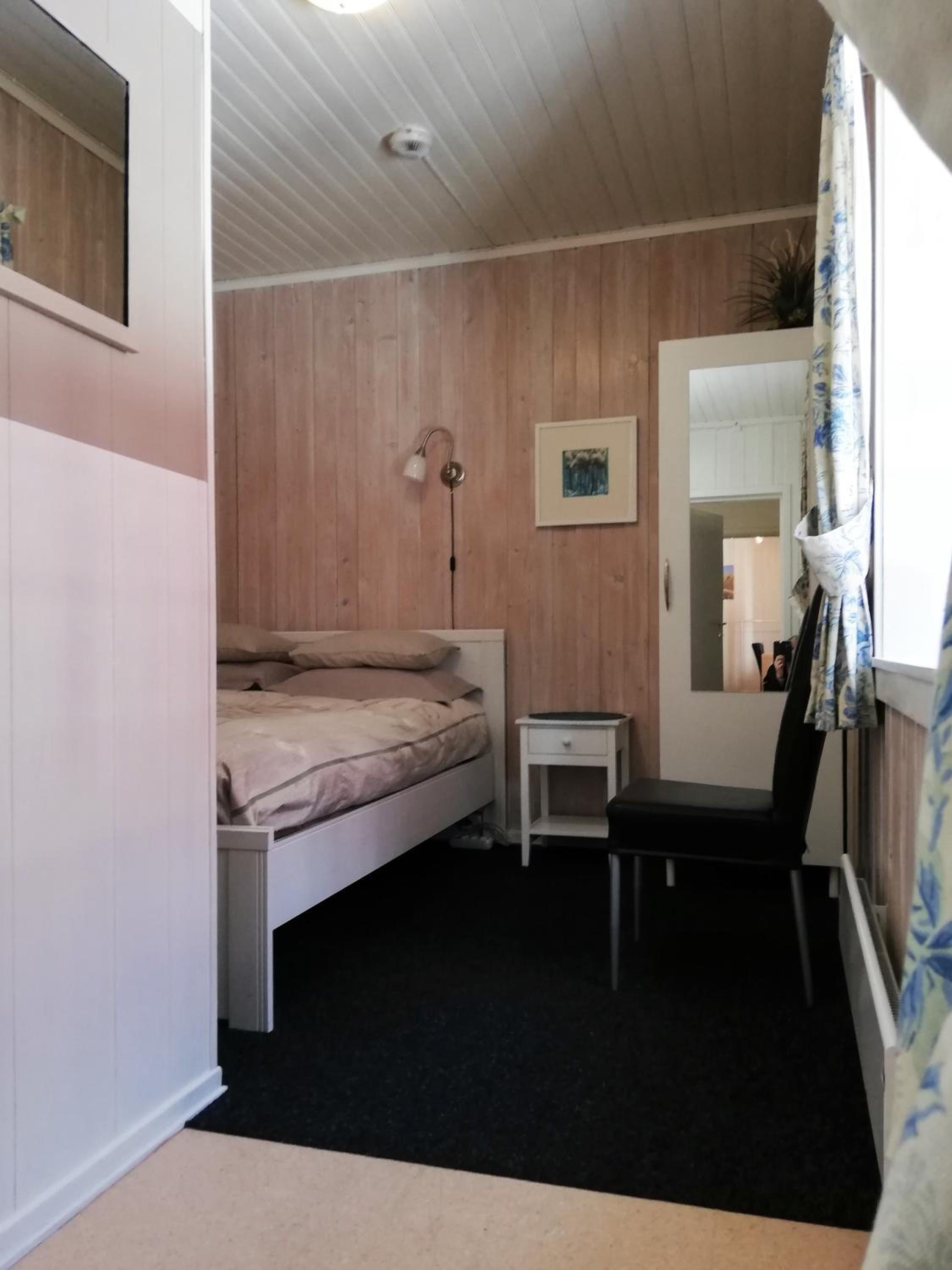 Economy Double Room photo 2