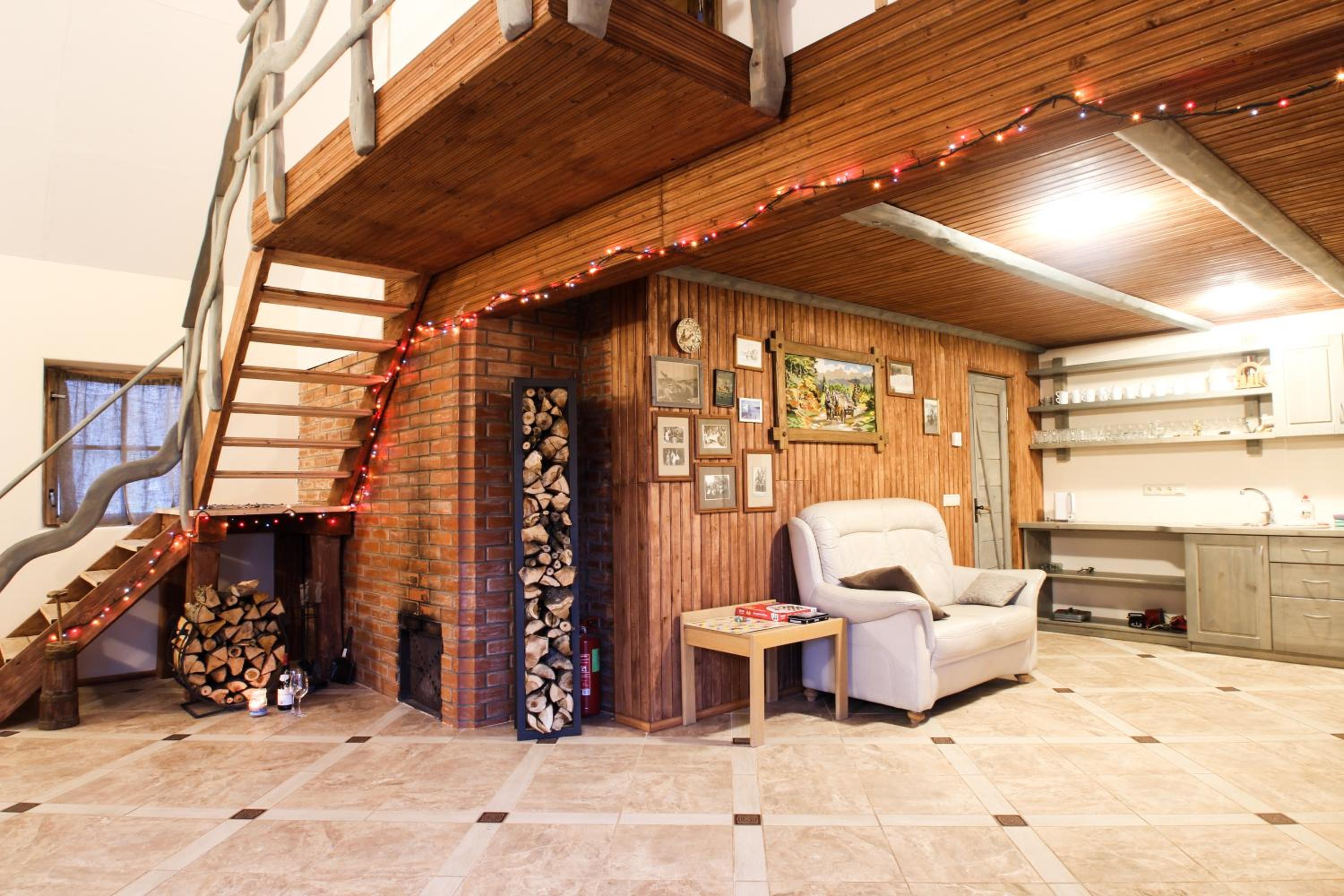 One-Bedroom House (4 Adults)