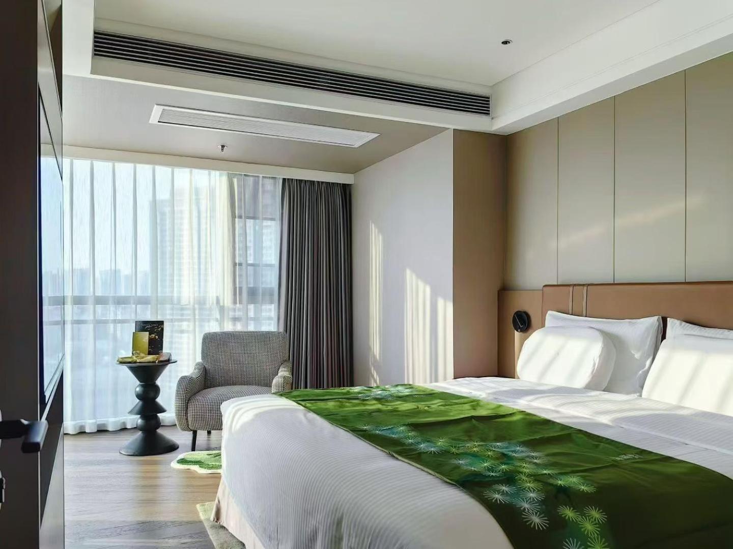 1 Bedroom Premier Suite