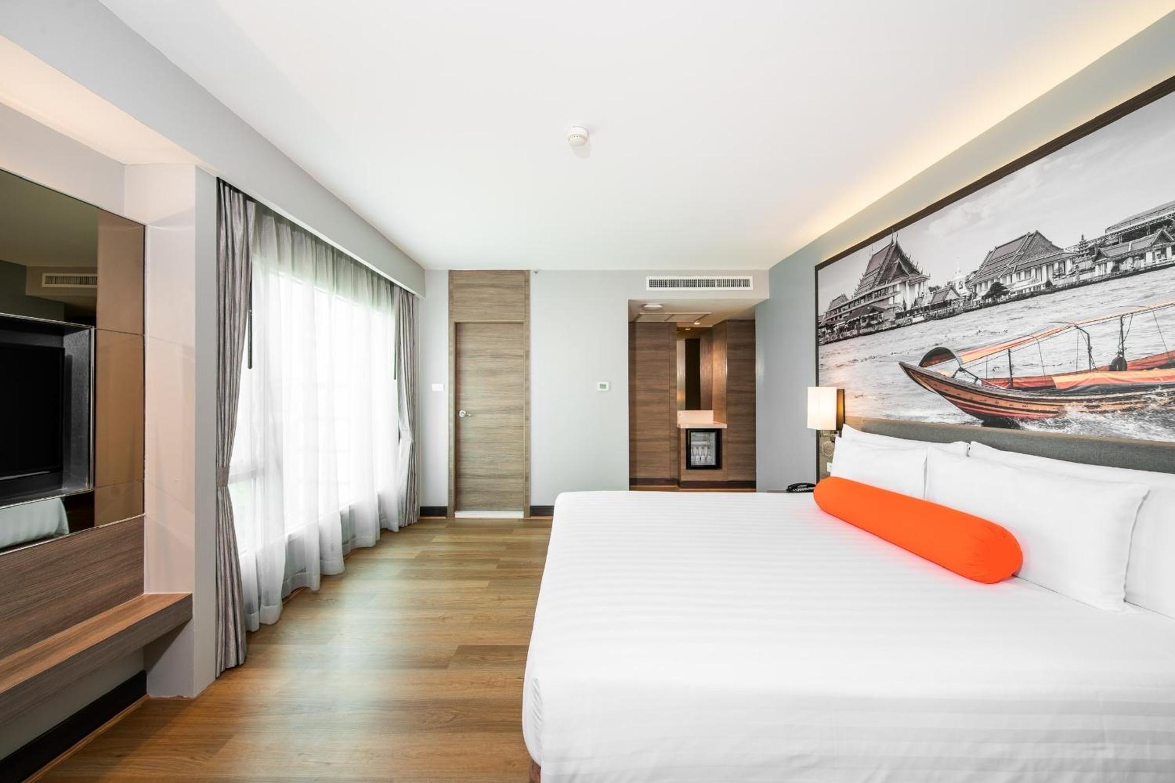 One Bedroom Suite with Bunk Bed photo 2