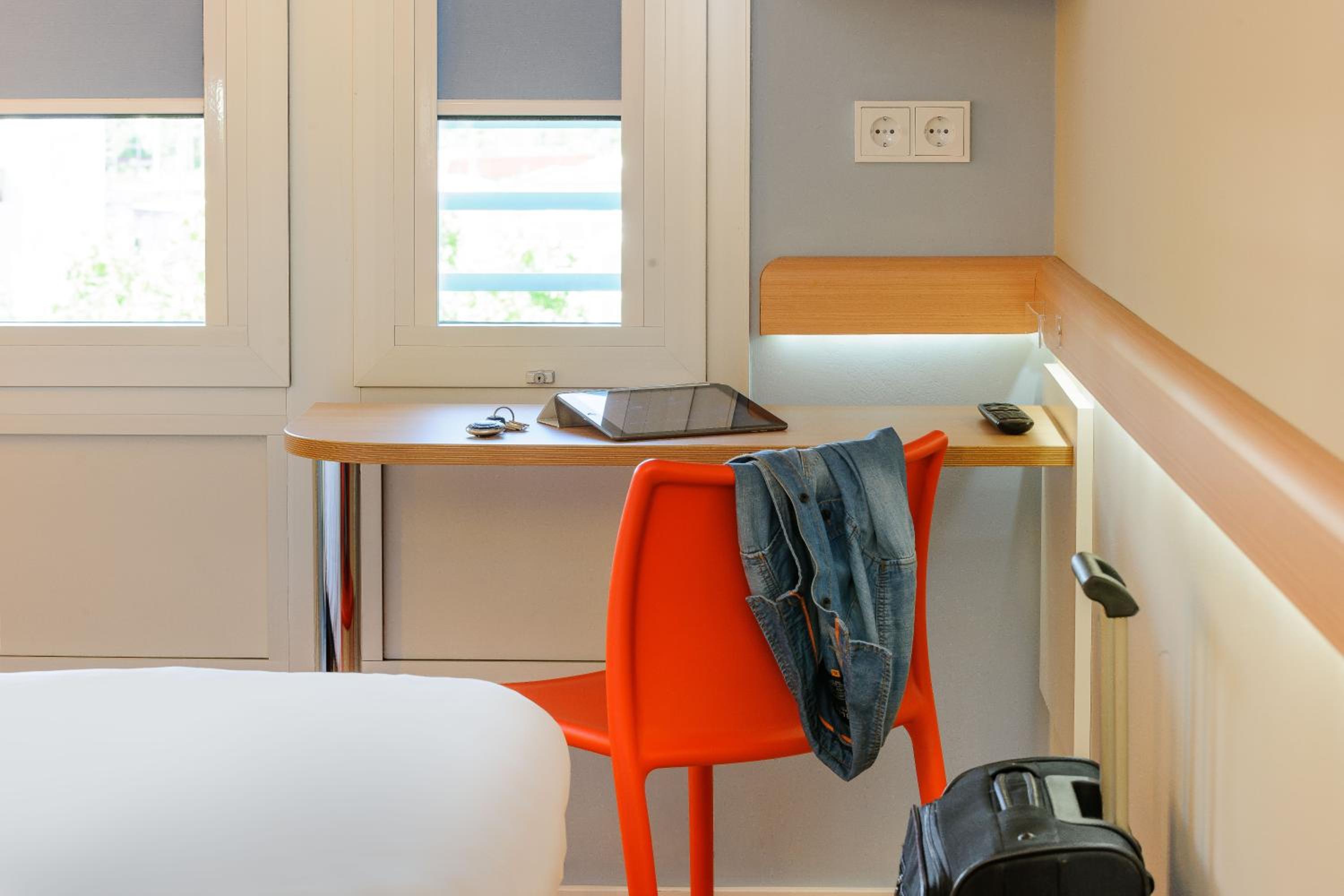 Triple Room - Photo 11