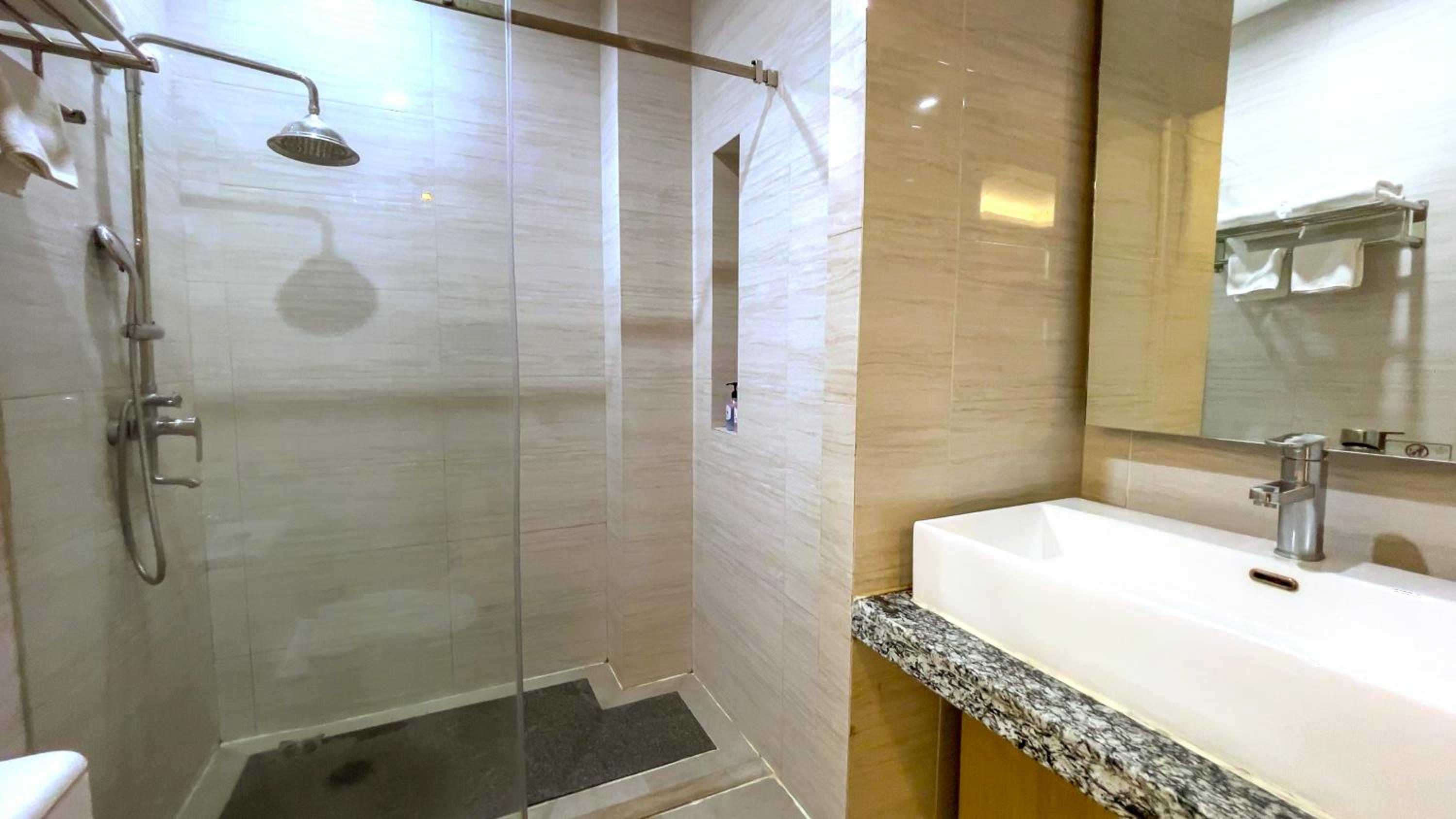 Deluxe Quadruple Room photo 2