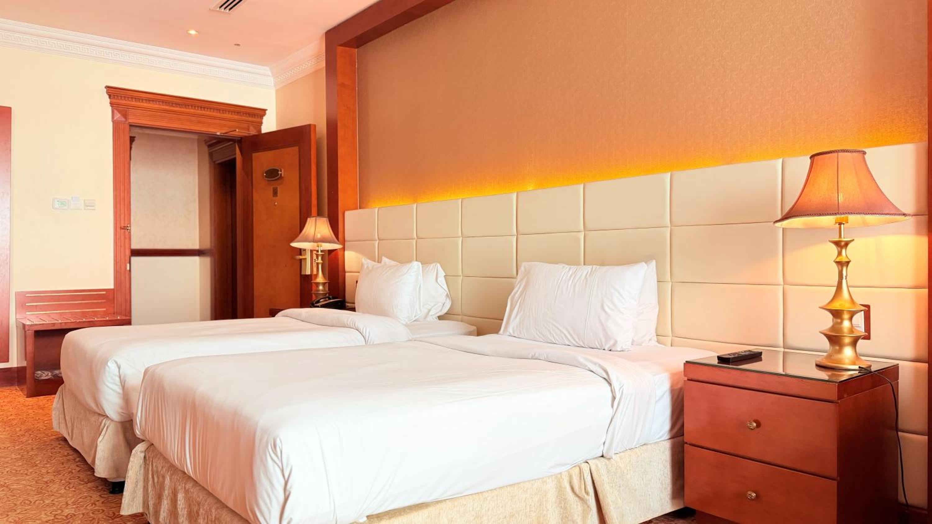 DELUXE TWIN ROOM — photo 3