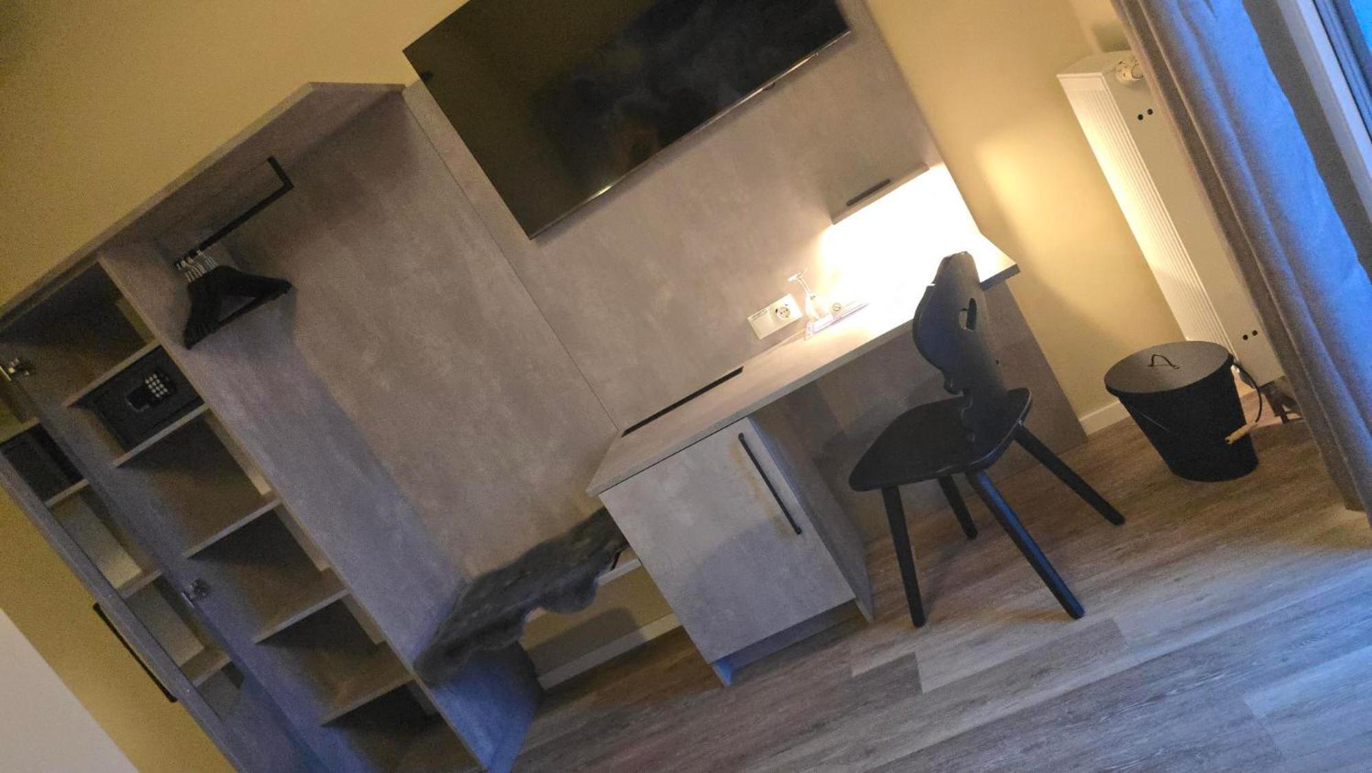 Single Room with Terrace