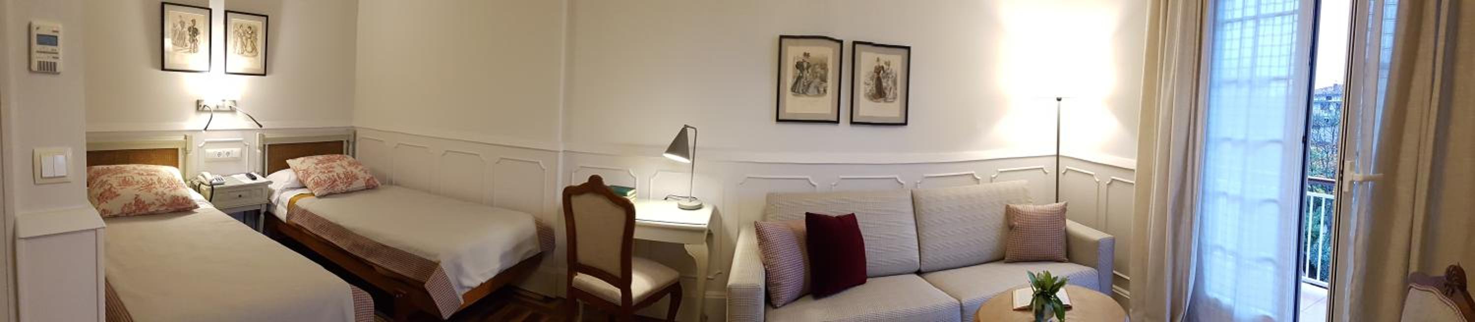 Comfort Triple Room - Photo 11