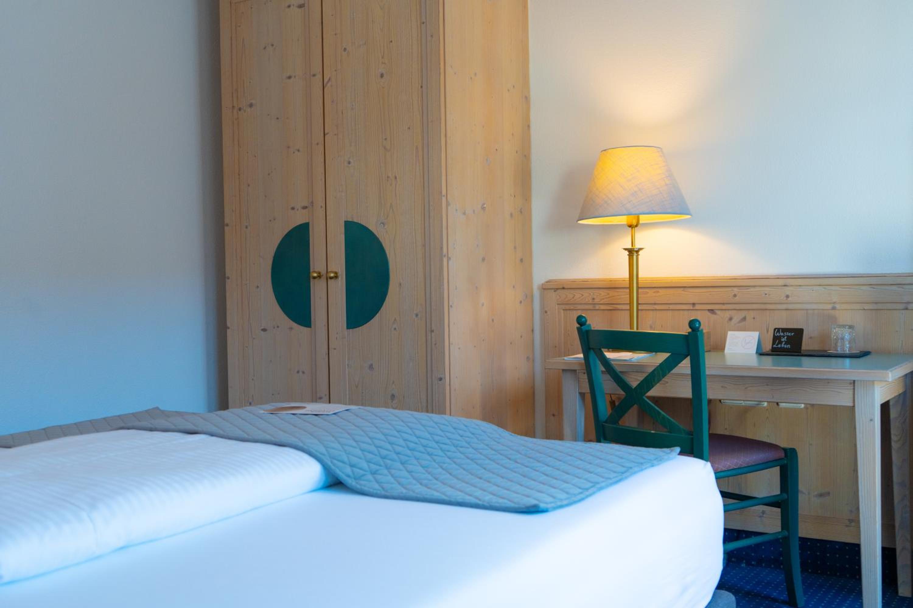 Deluxe Single Room