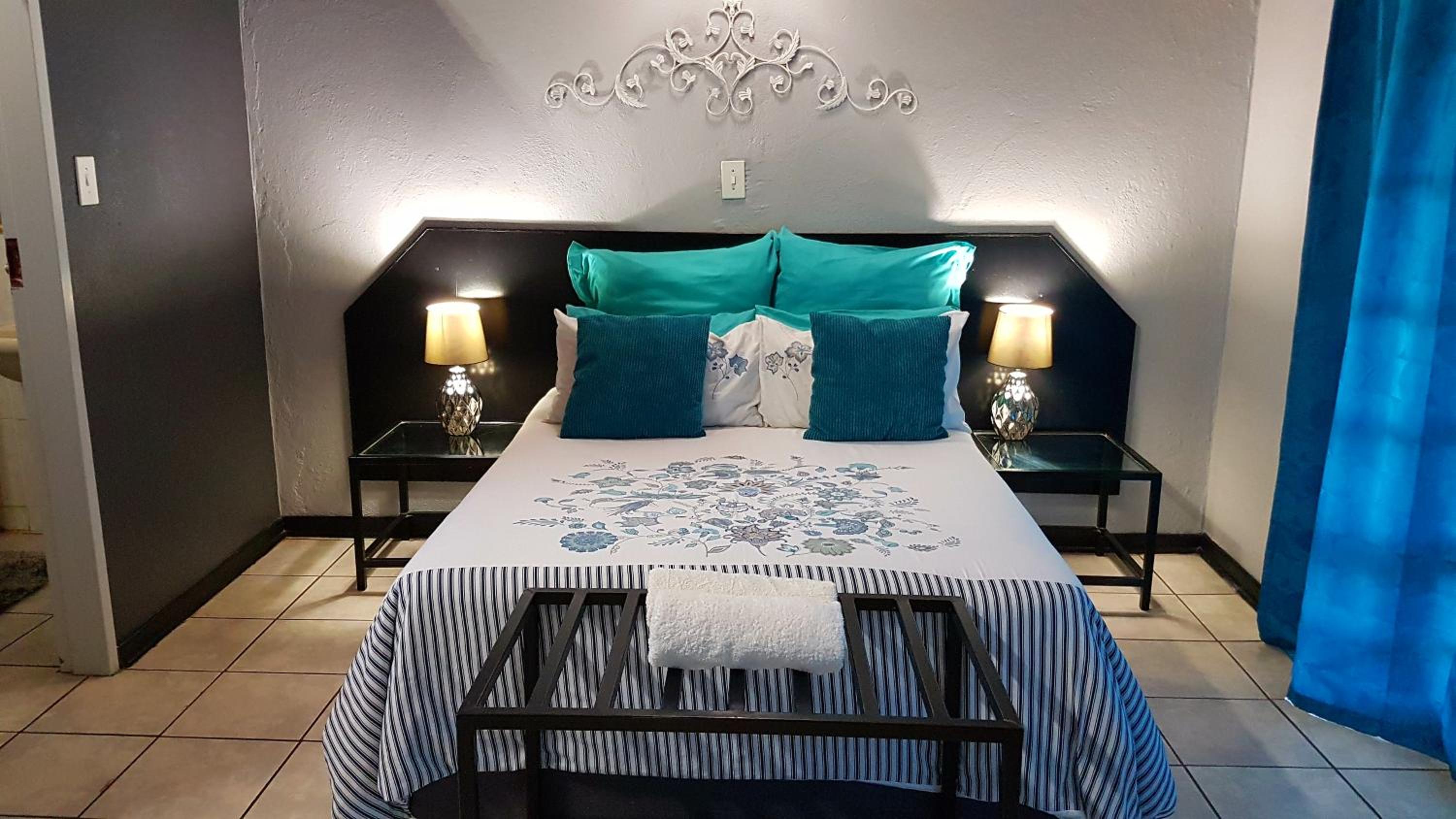 Double Room with Private Bathroom photo 3