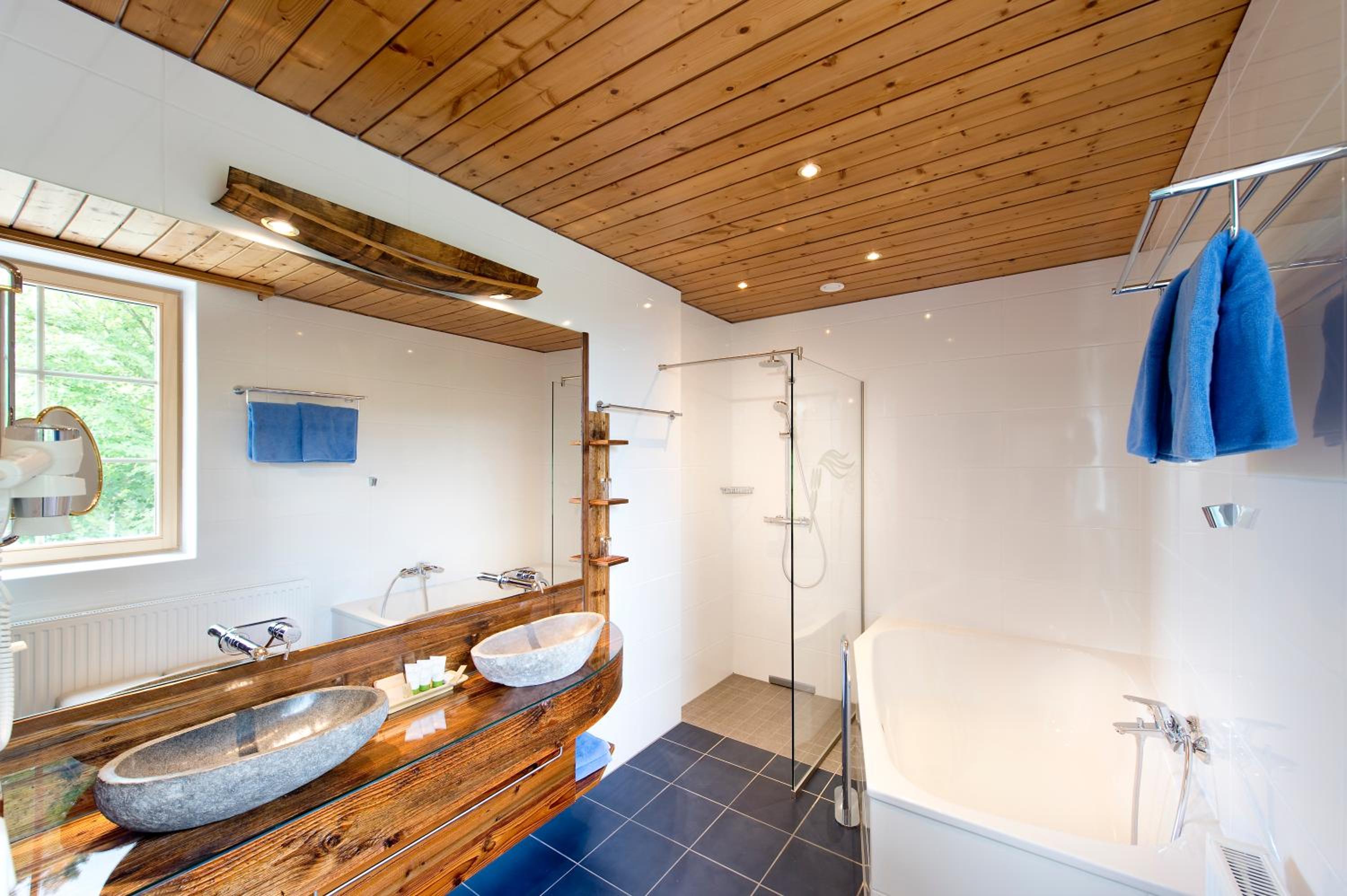 Deluxe Double Room with Balcony with Panoramic view of the vineyards photo 2
