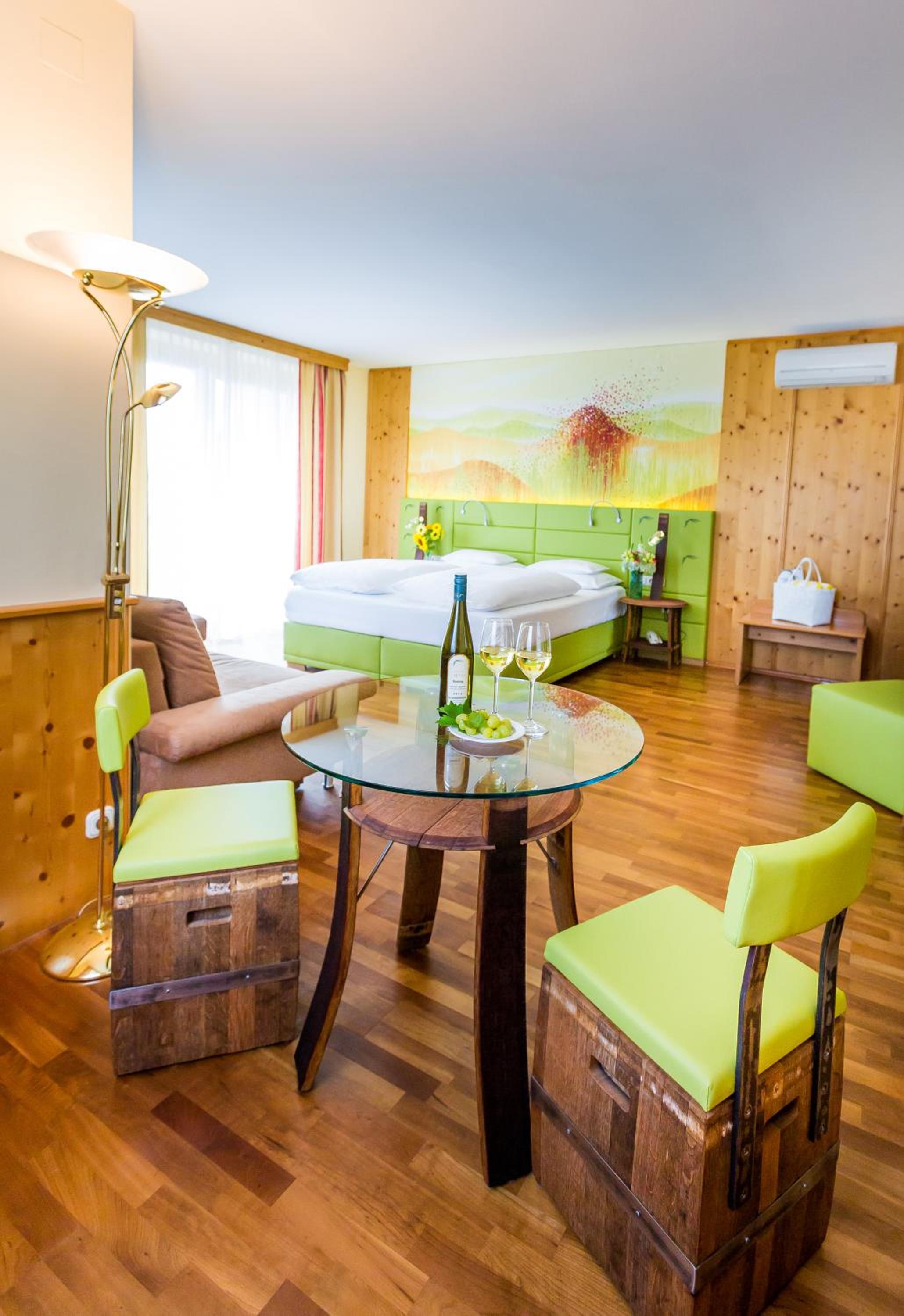 Deluxe Double Room with Balcony with Panoramic view of the vineyards photo 1