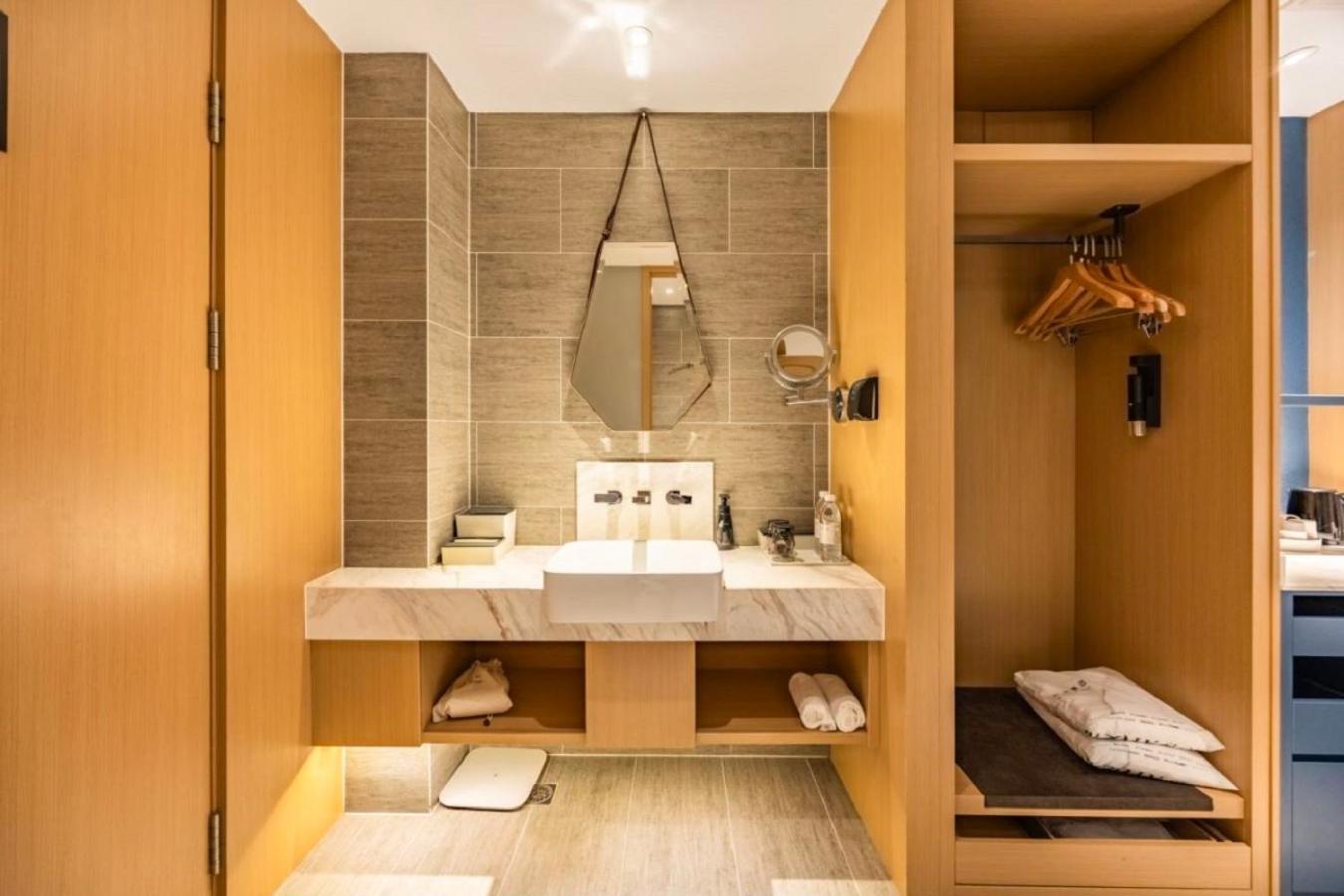 Superior Twin Room - Photo 3