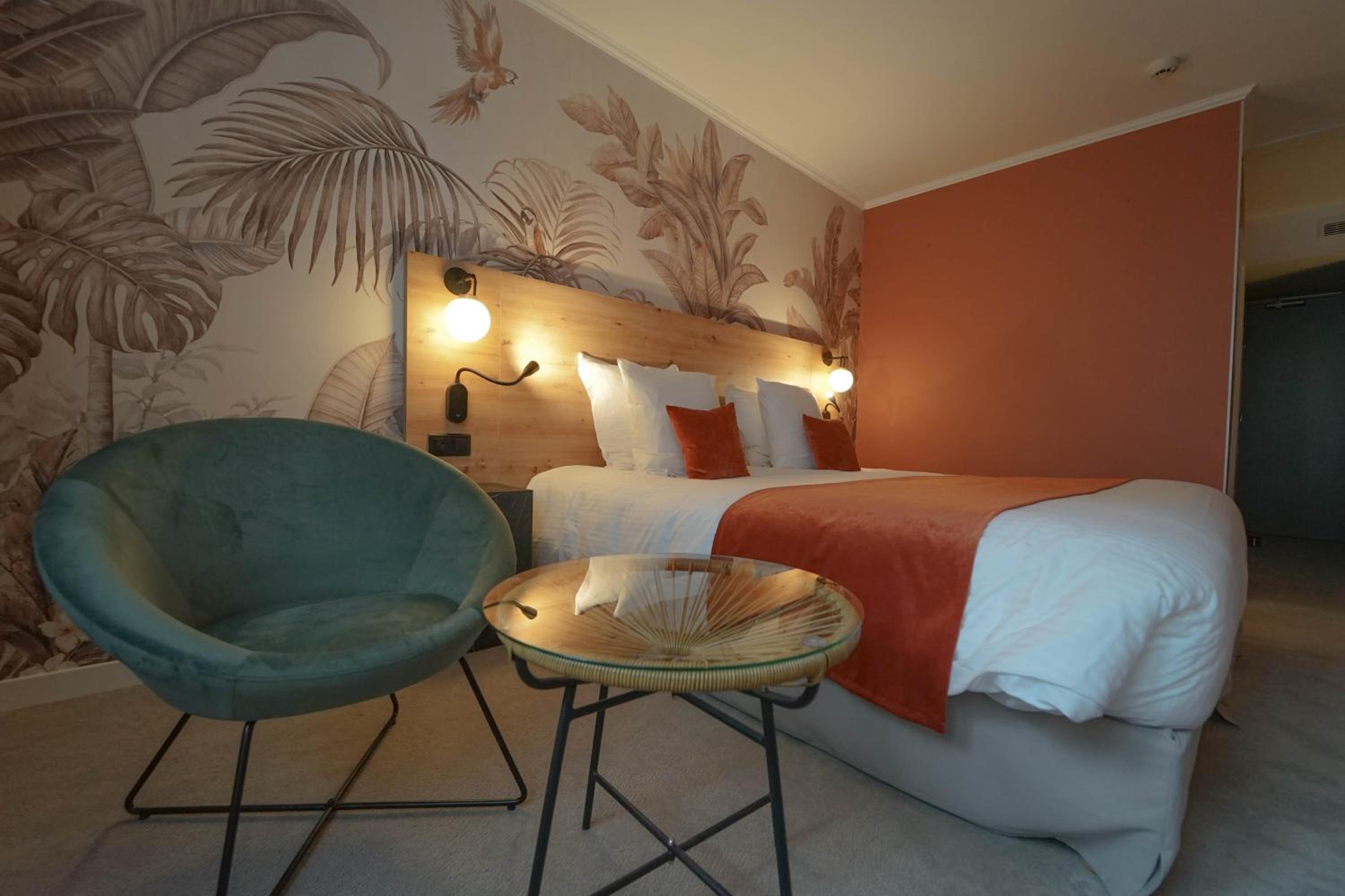 Deluxe Room with Spa Access