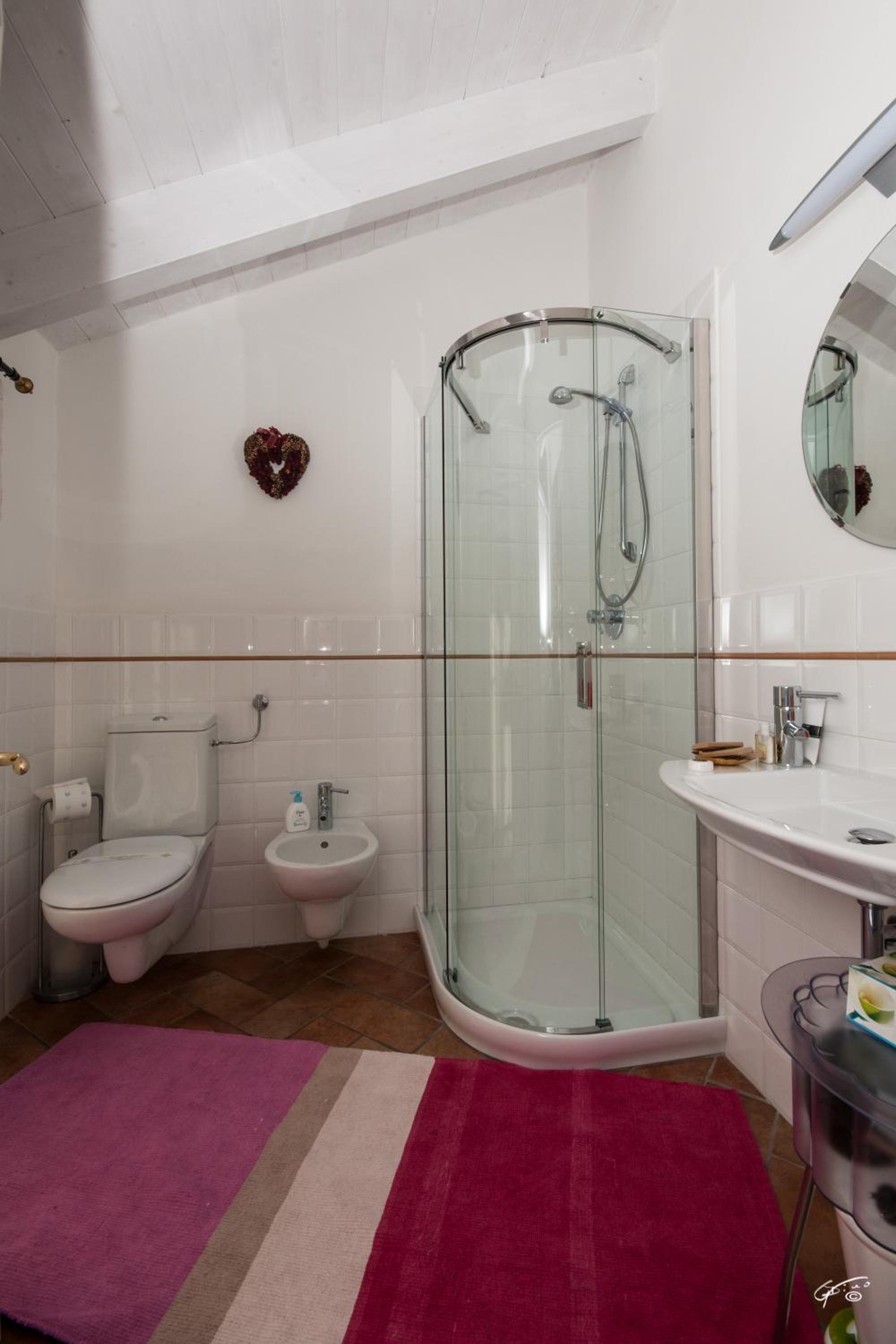 Double Room - Photo 4