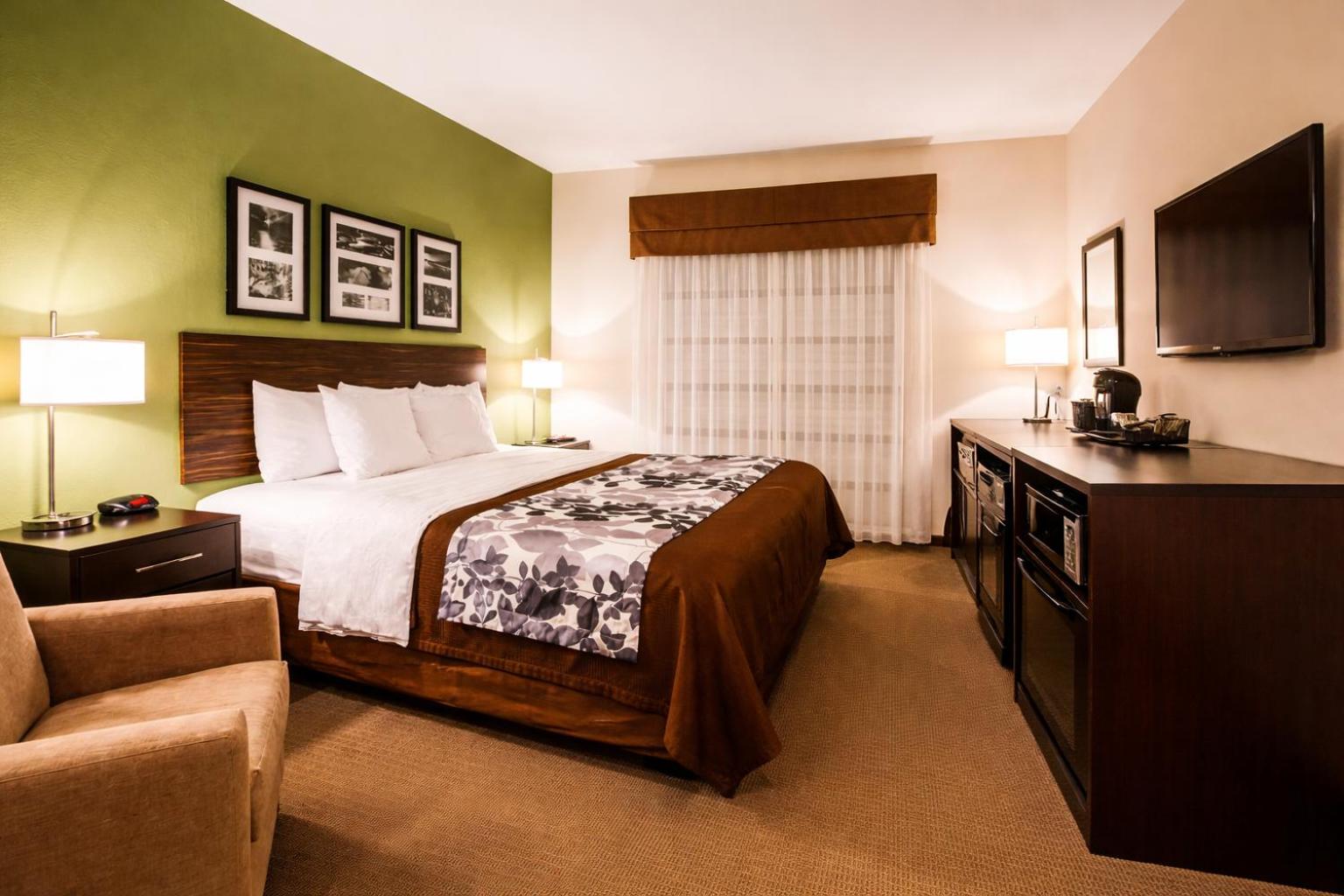 King Room - Accessible/Non-Smoking - Photo 4