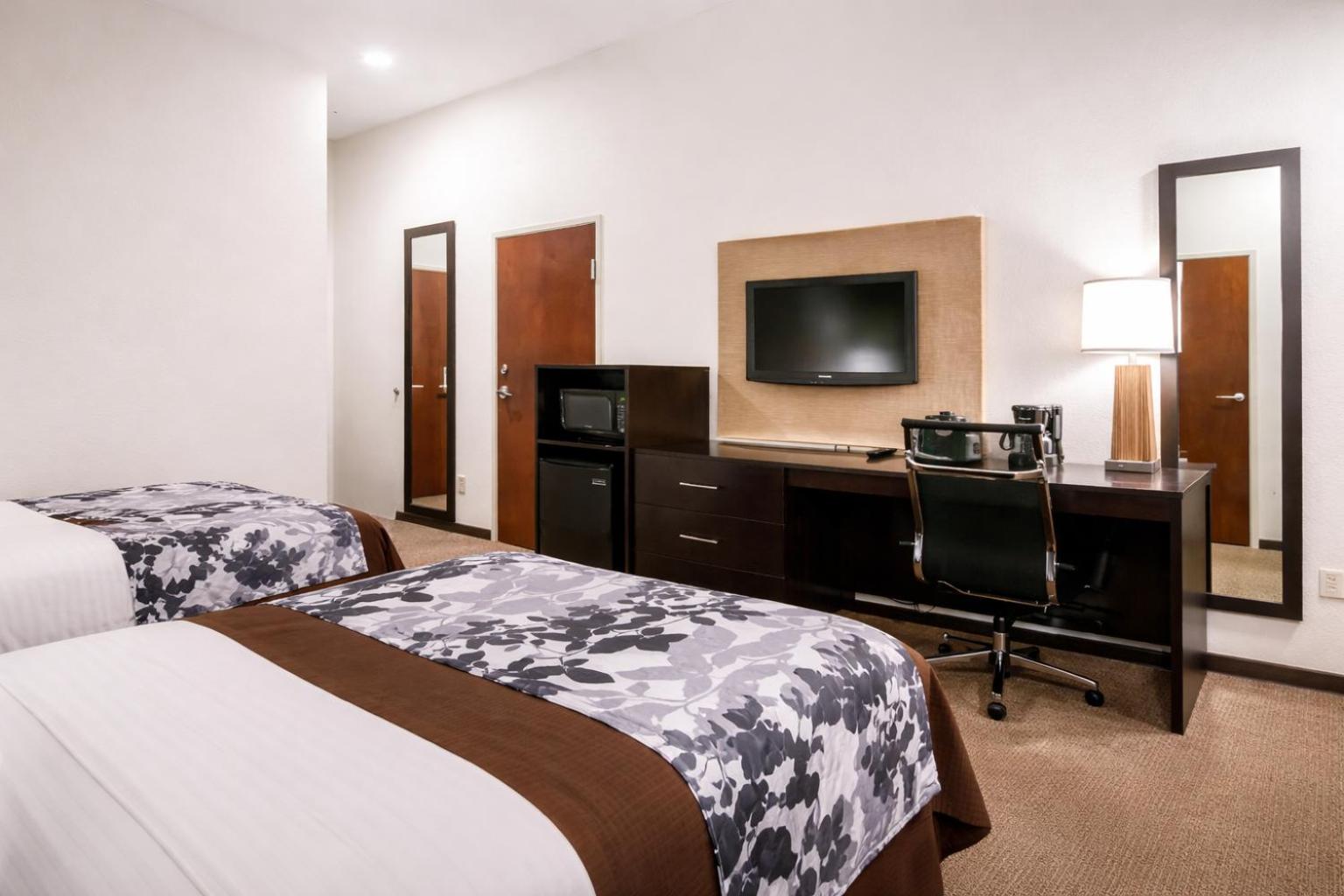 Queen Room with Two Queen Beds - Accessible/Non-Smoking  - Photo 1