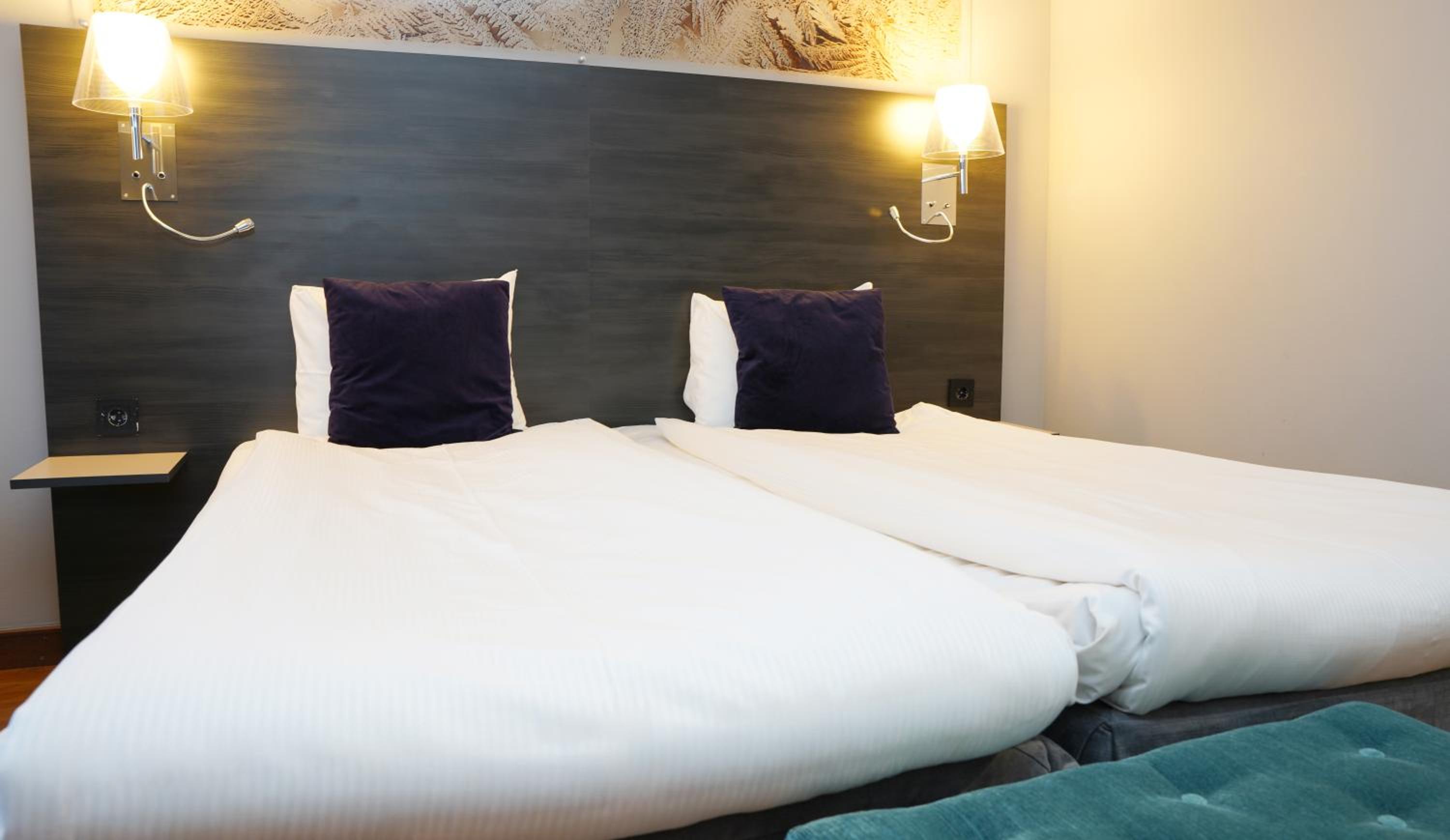Standard Twin Room - Photo 5