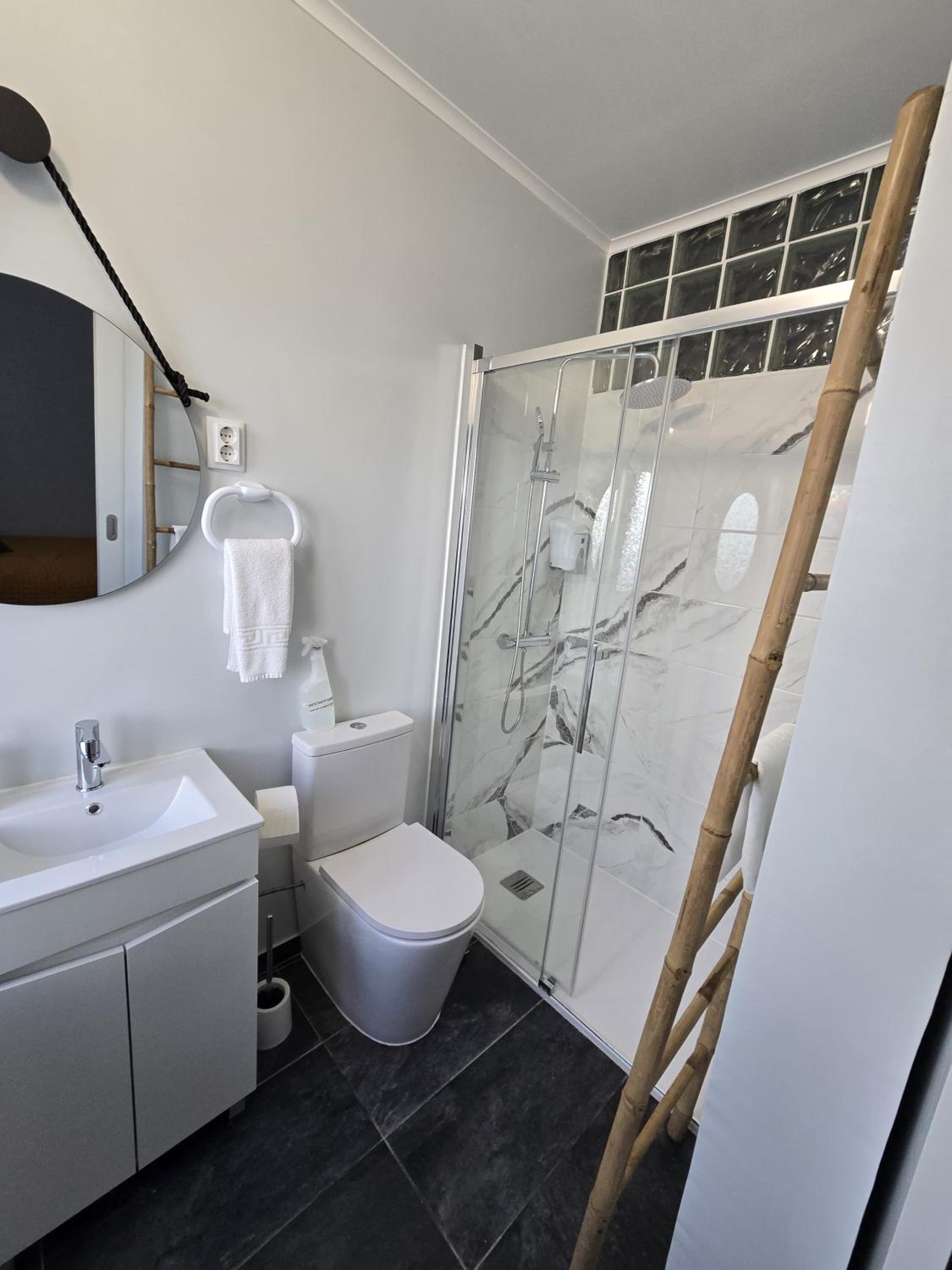 Double or Twin Room photo 2