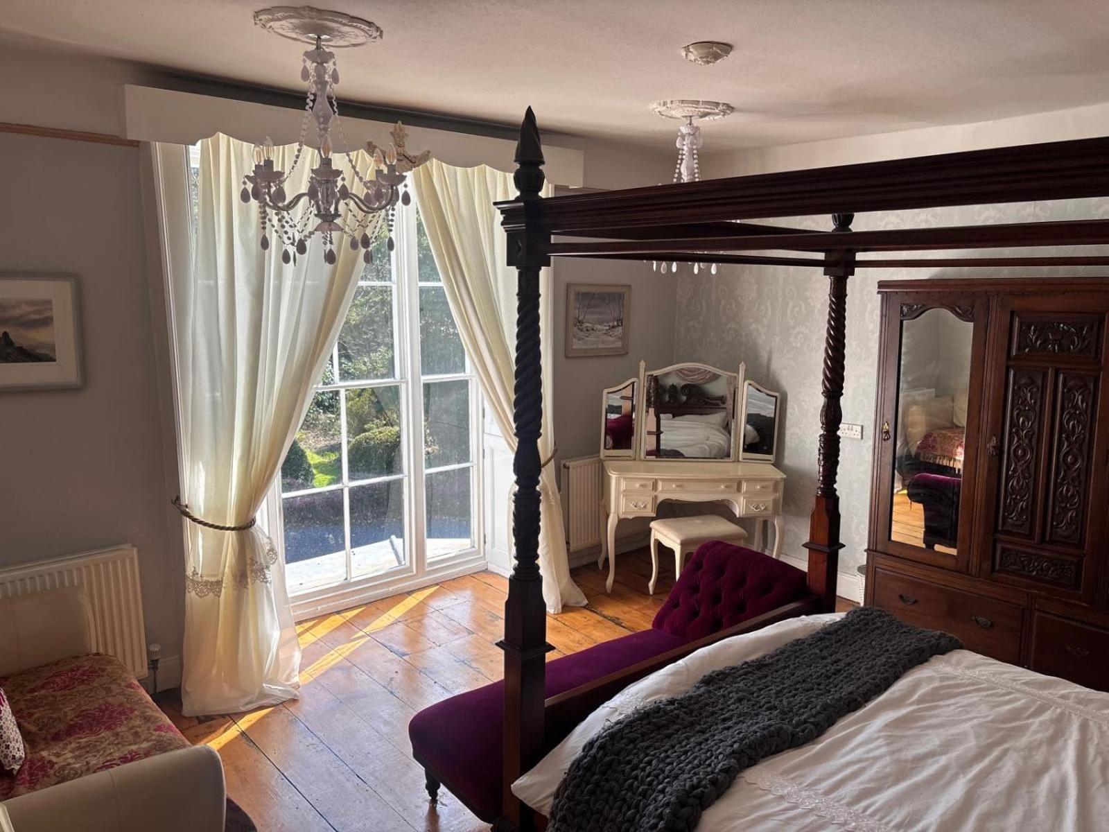 King Room with Garden View