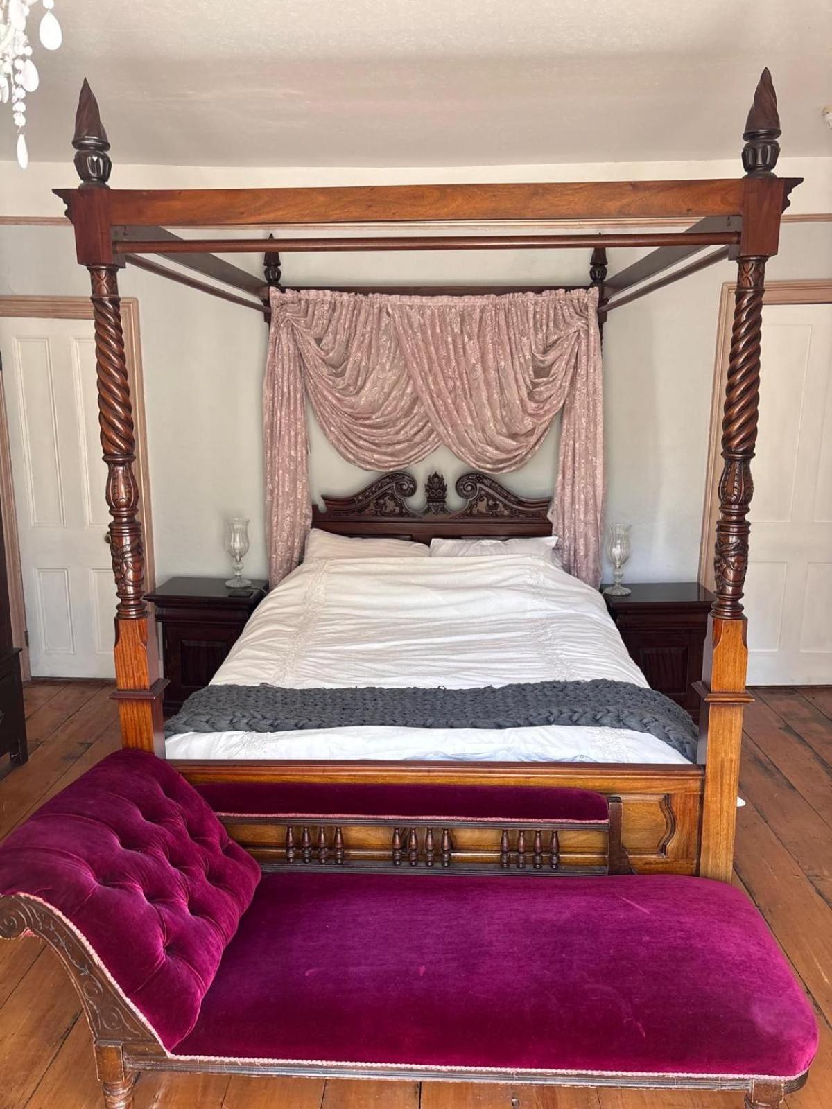 King Room with Garden View photo 3