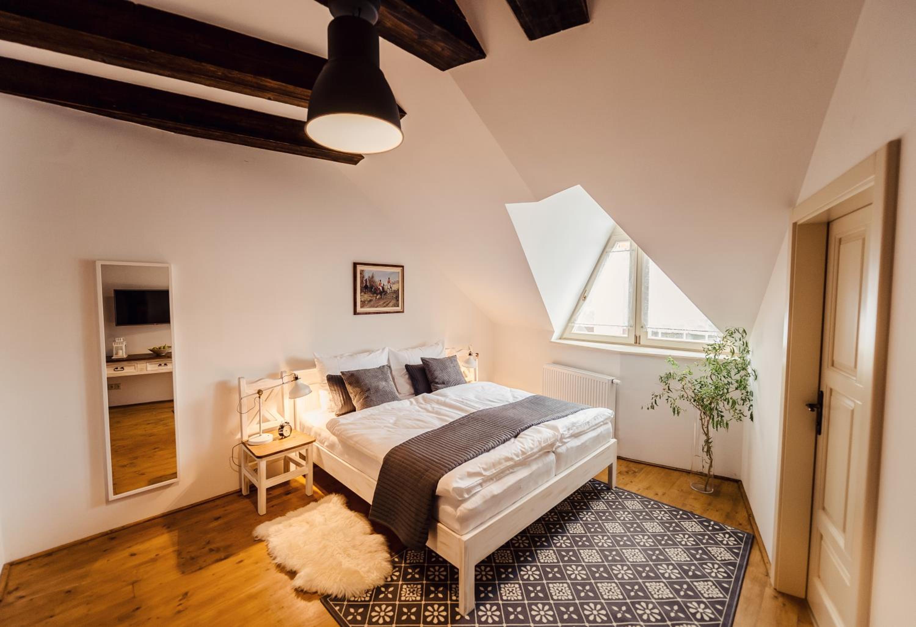Deluxe Double Room - Photo 1