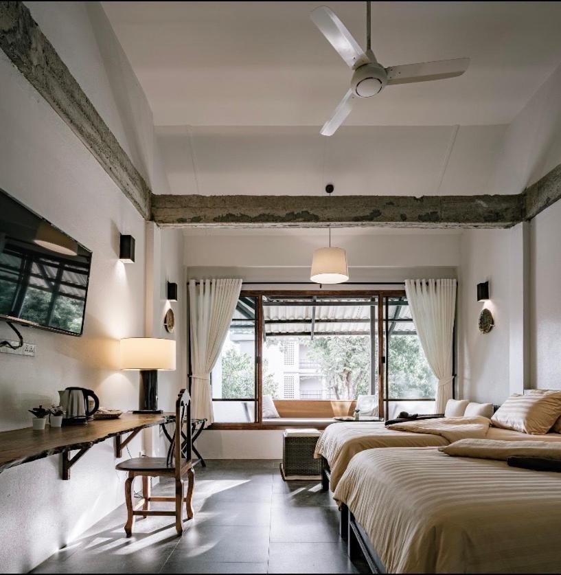 Deluxe Twin Room - Photo 7