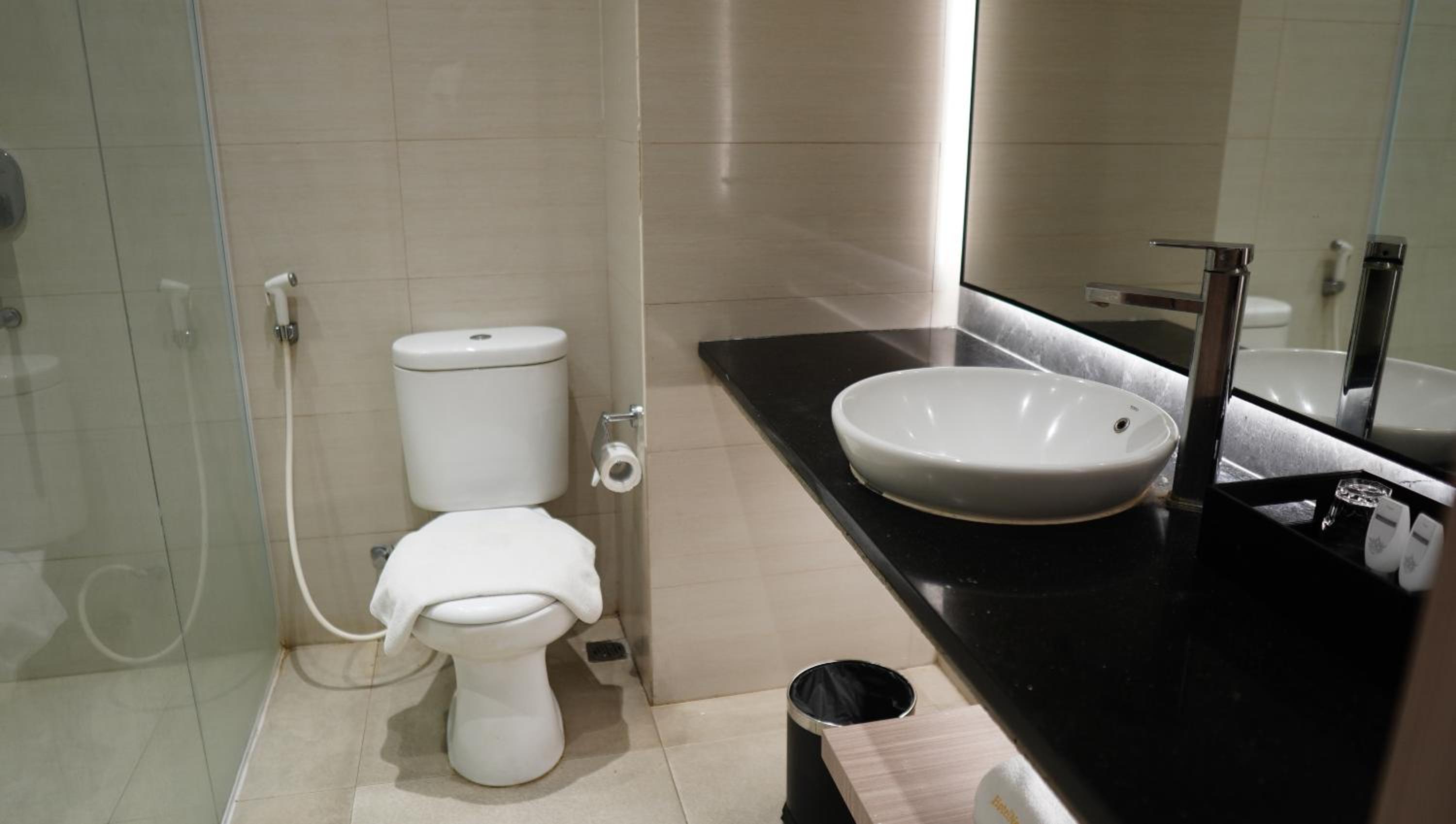 Large Double Room photo 1