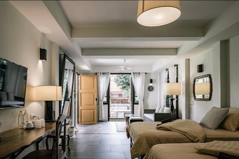Suite with Terrace - Photo 1