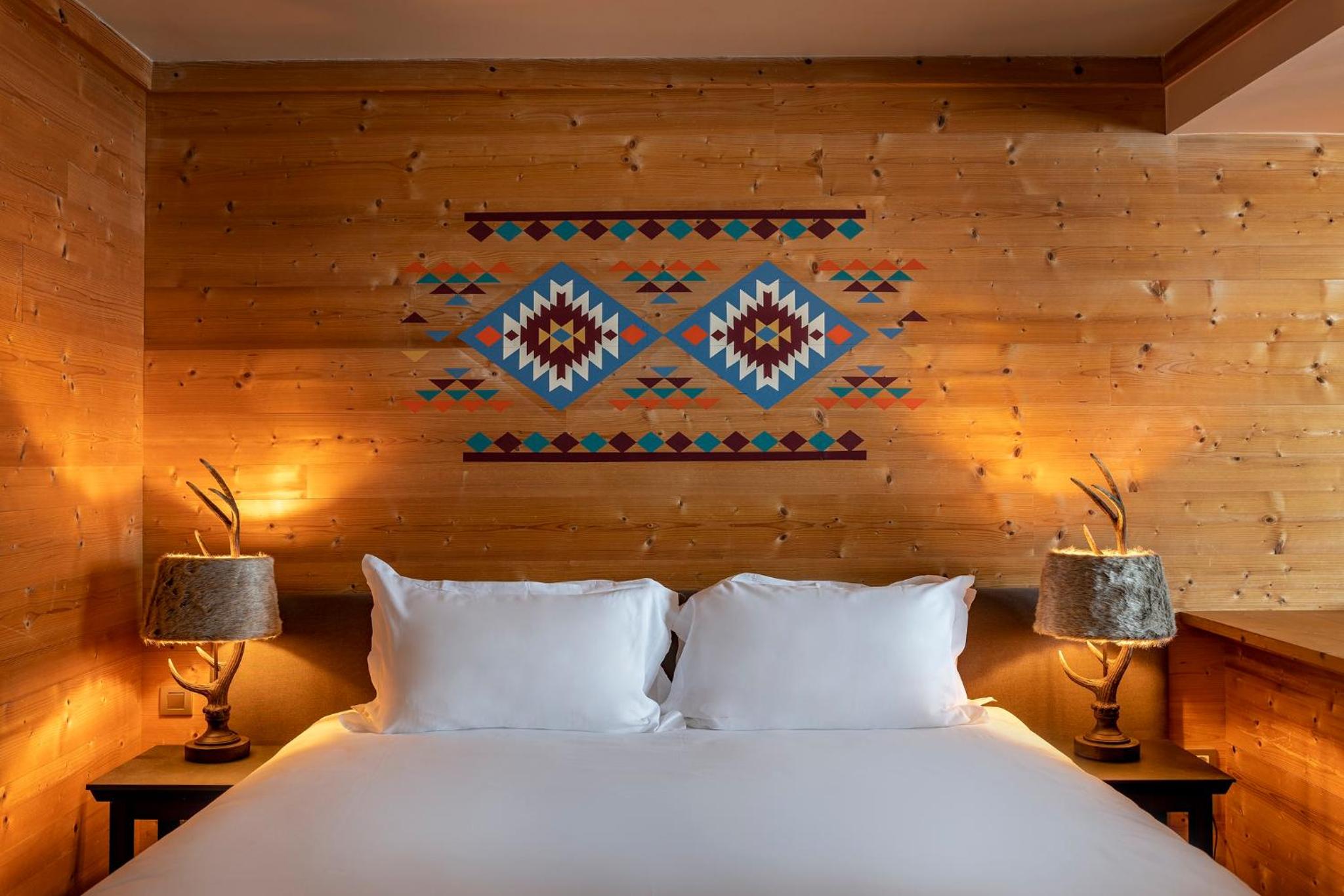 Junior Suite with Mountain View photo 2