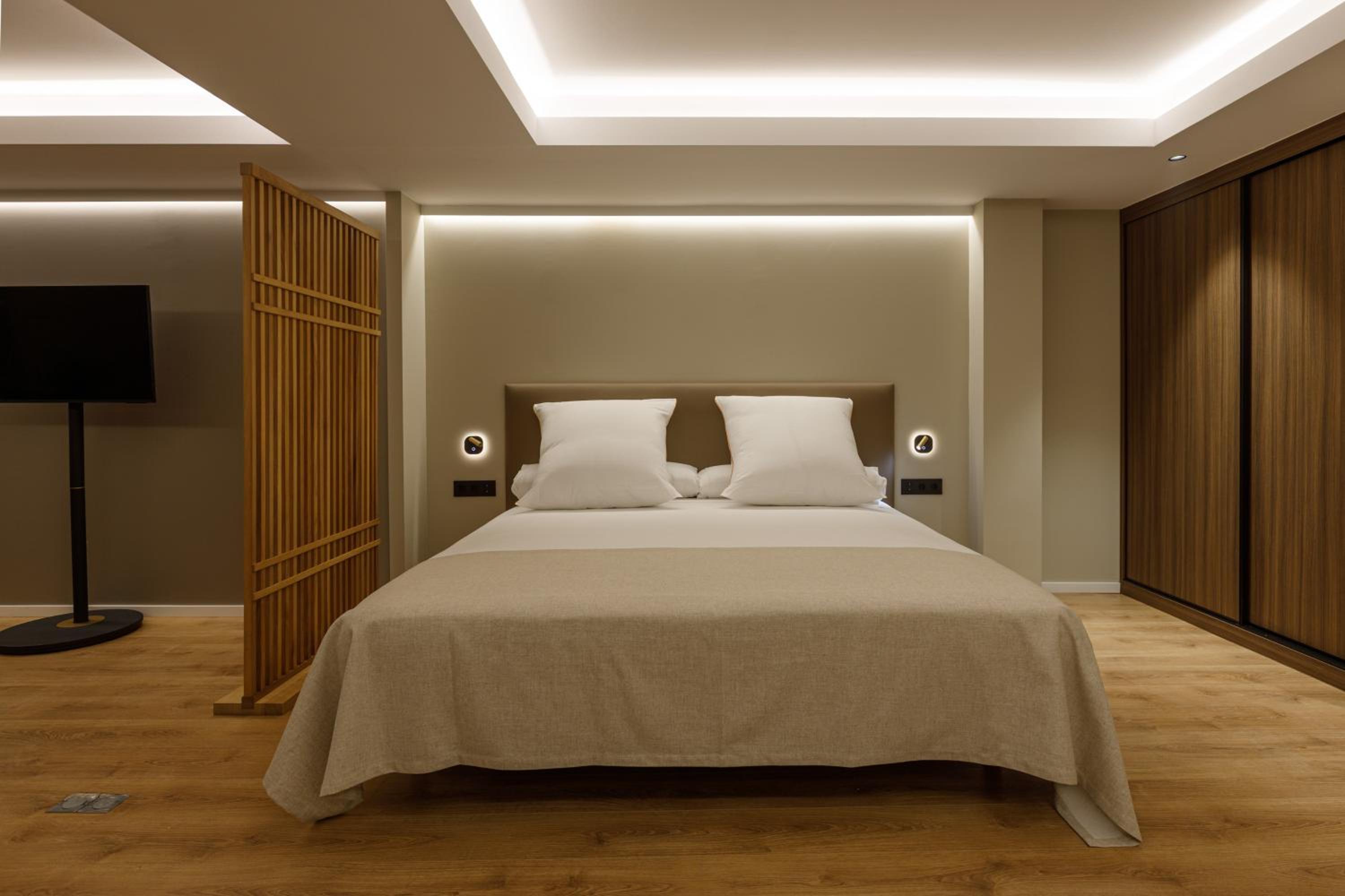 Signature Room