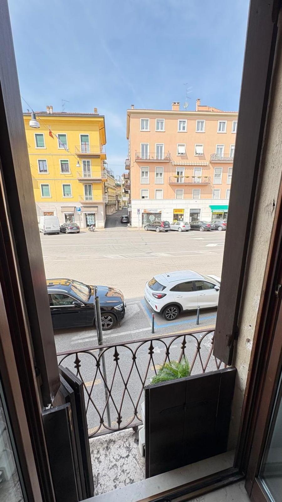 One-Bedroom Apartment with Balcony and City View photo 3