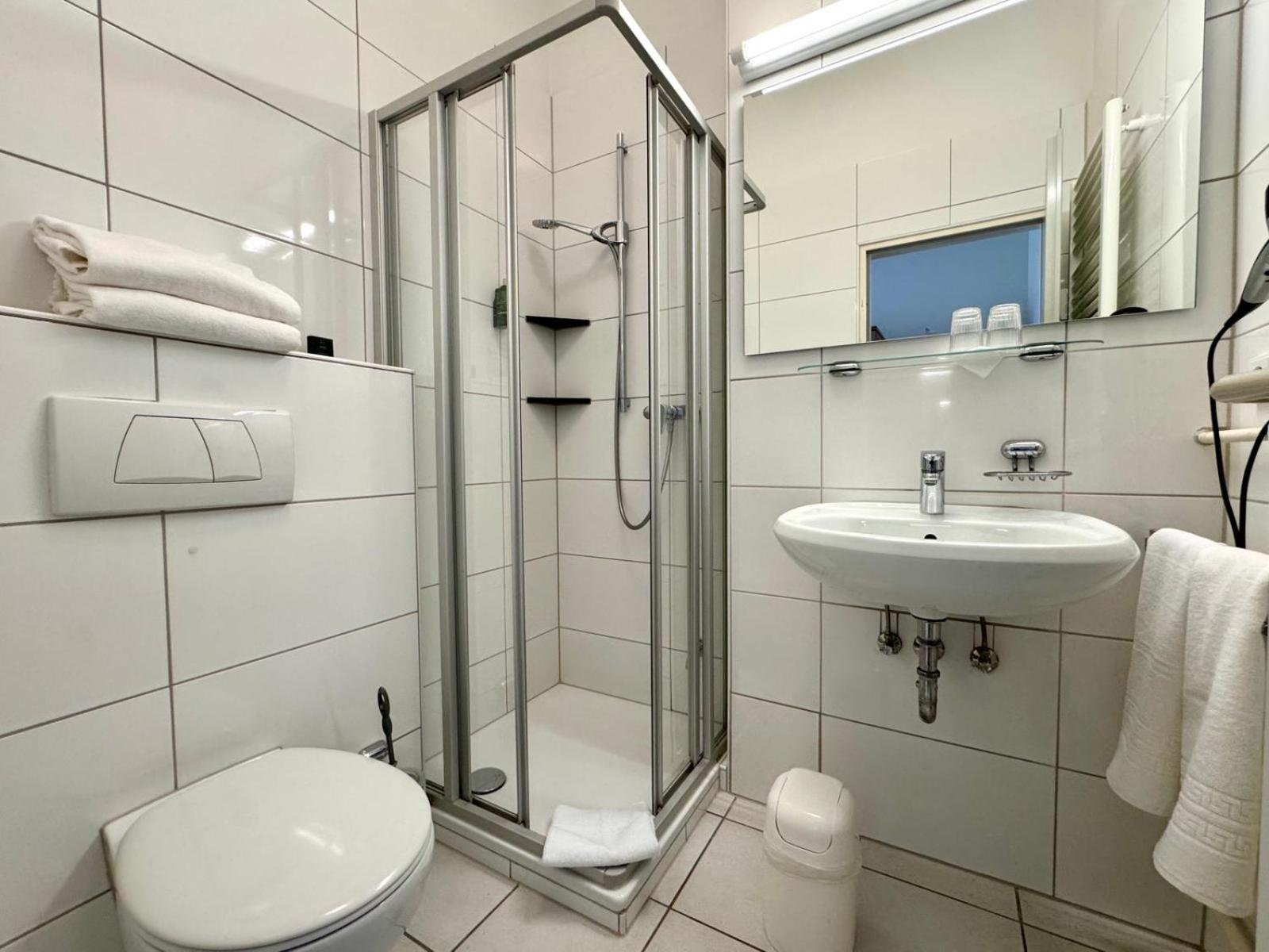Double Room with Balcony photo 3