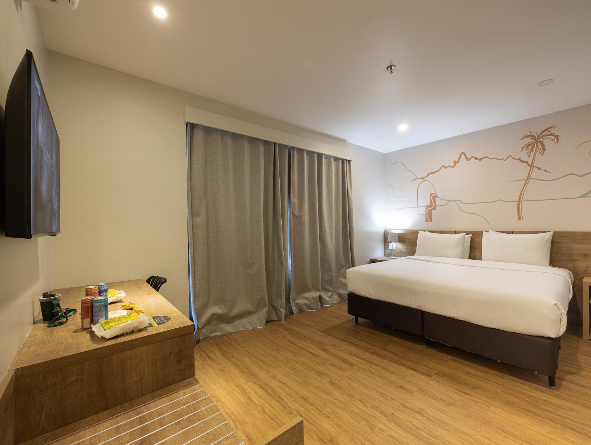 Superior Double Room with Balcony - Photo 4