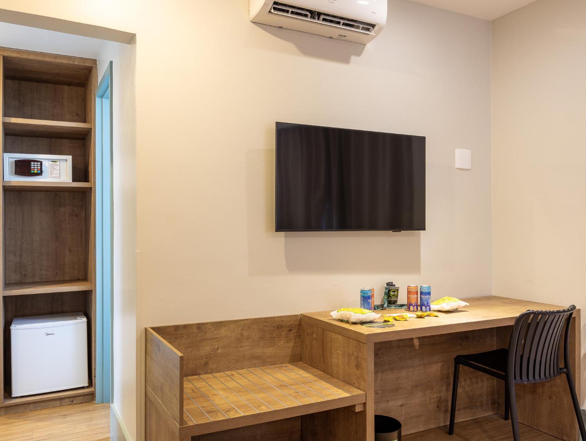 Superior Double Room with Balcony - Photo 1